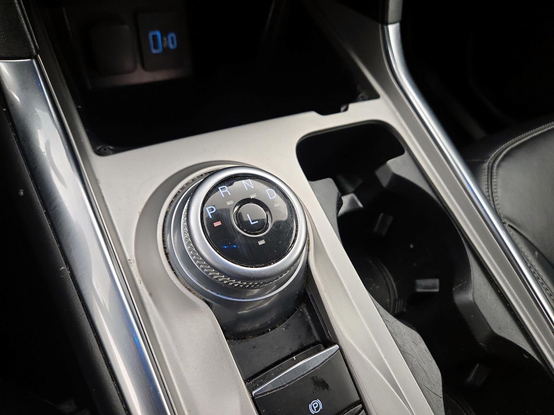 Thumbnail: 2021 Ford Explorer - 17