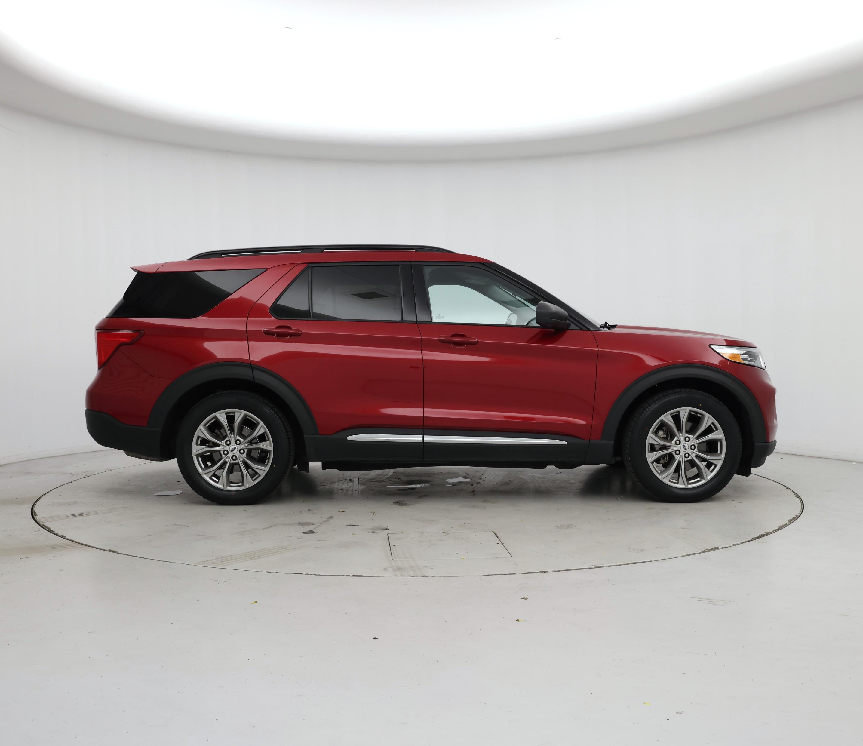 Thumbnail: 2021 Ford Explorer - 7