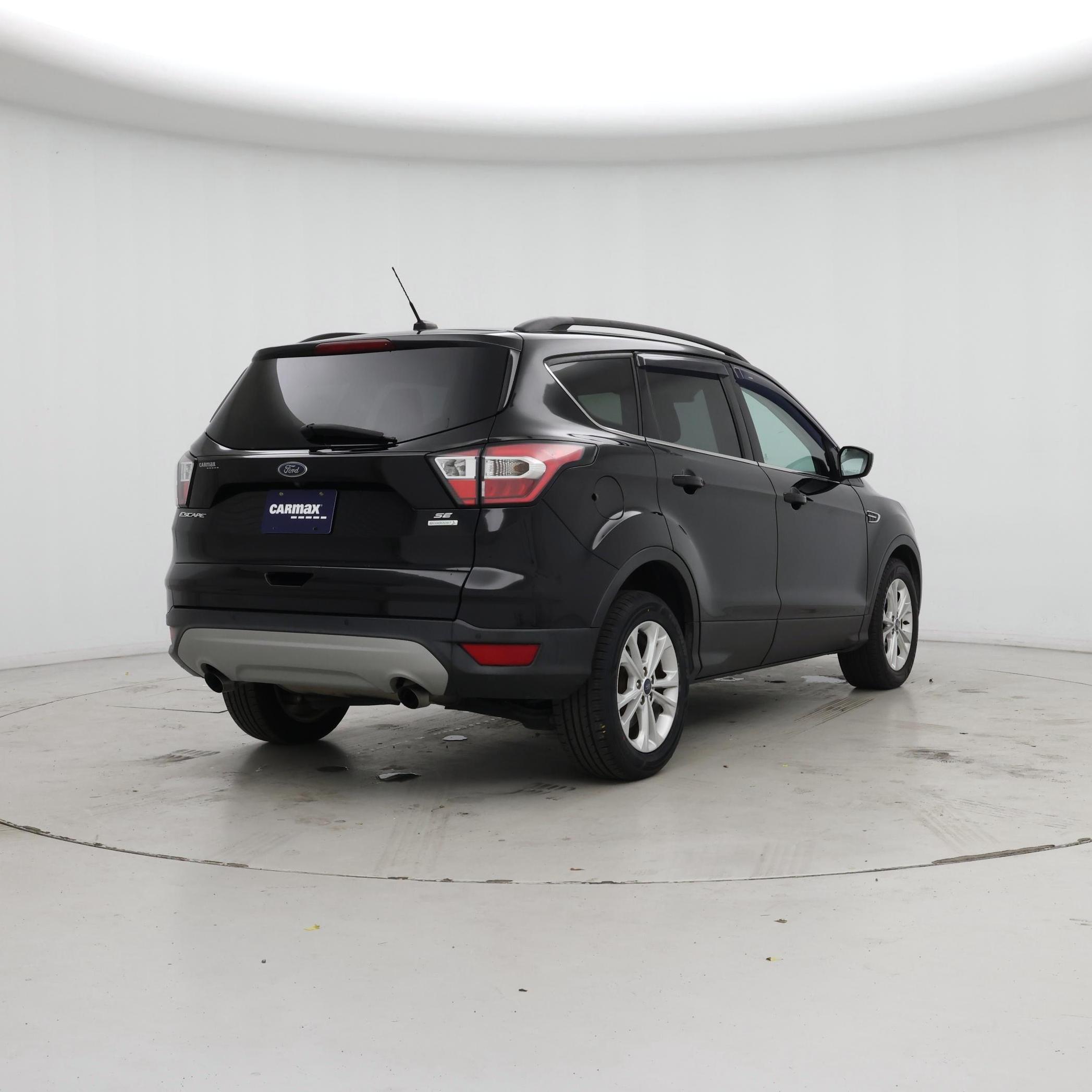 Thumbnail: 2017 Ford Escape - 8