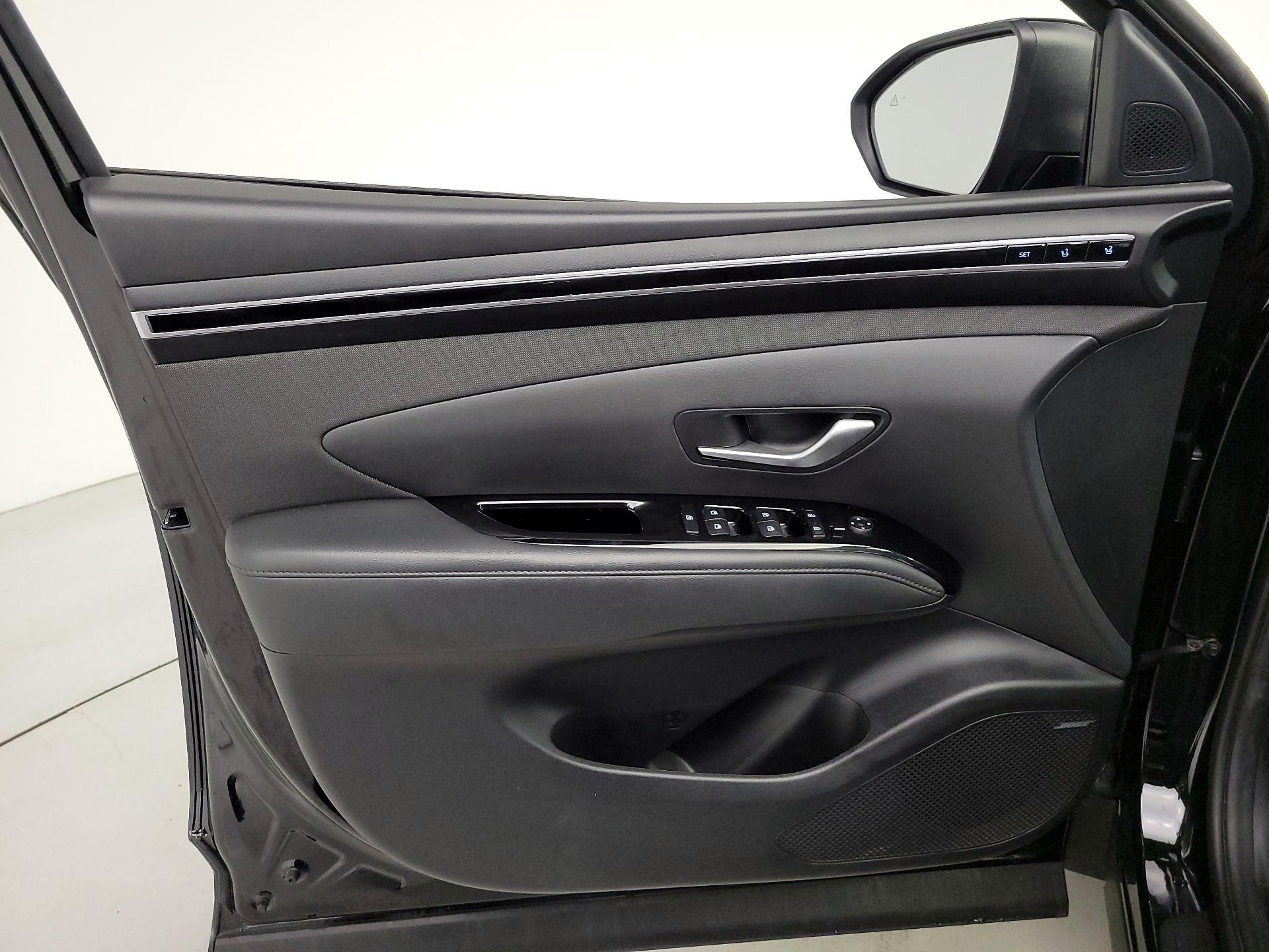 Thumbnail: 2023 Hyundai Tucson - 12