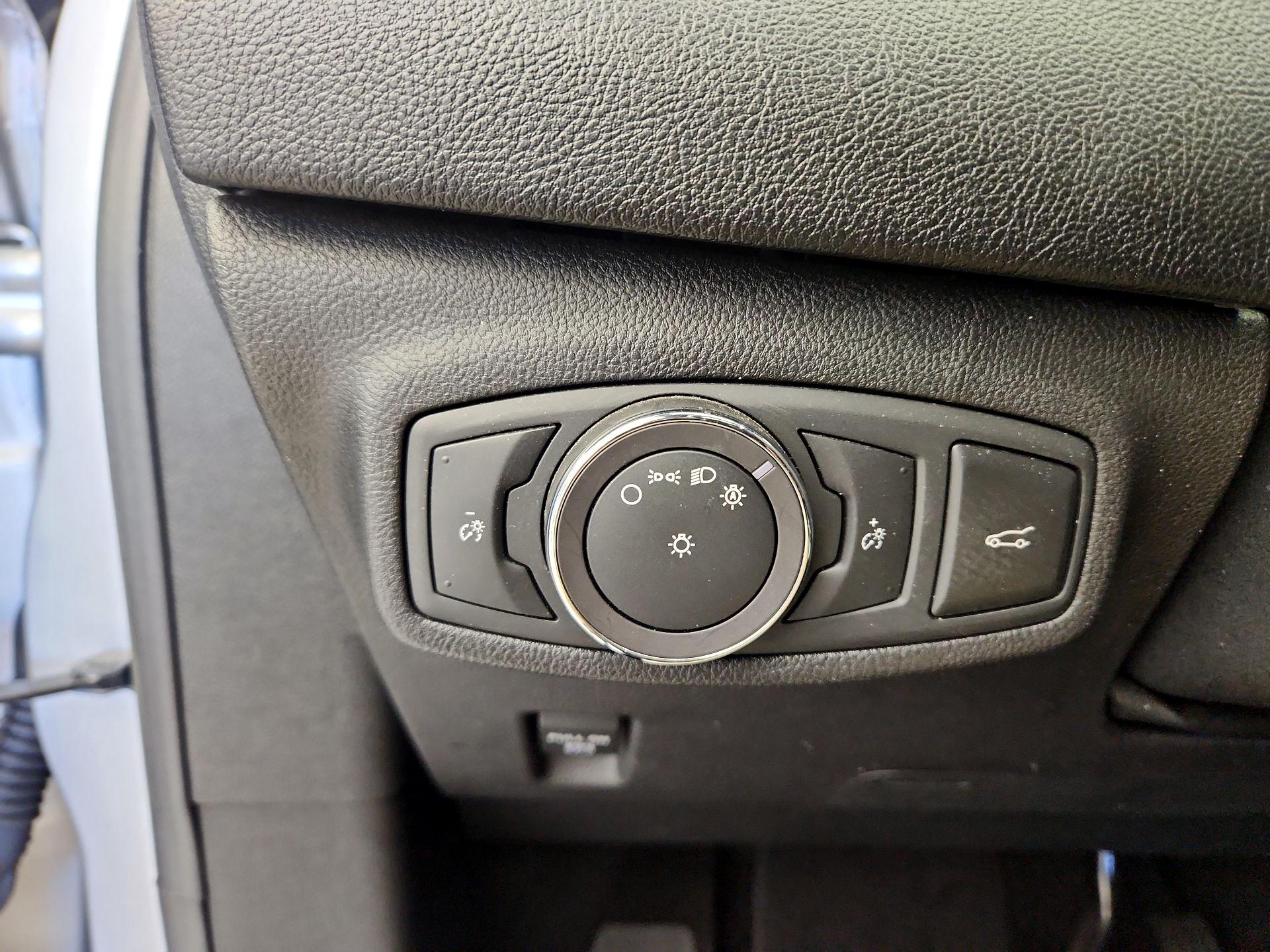 Thumbnail: 2019 Lincoln MKC - 13