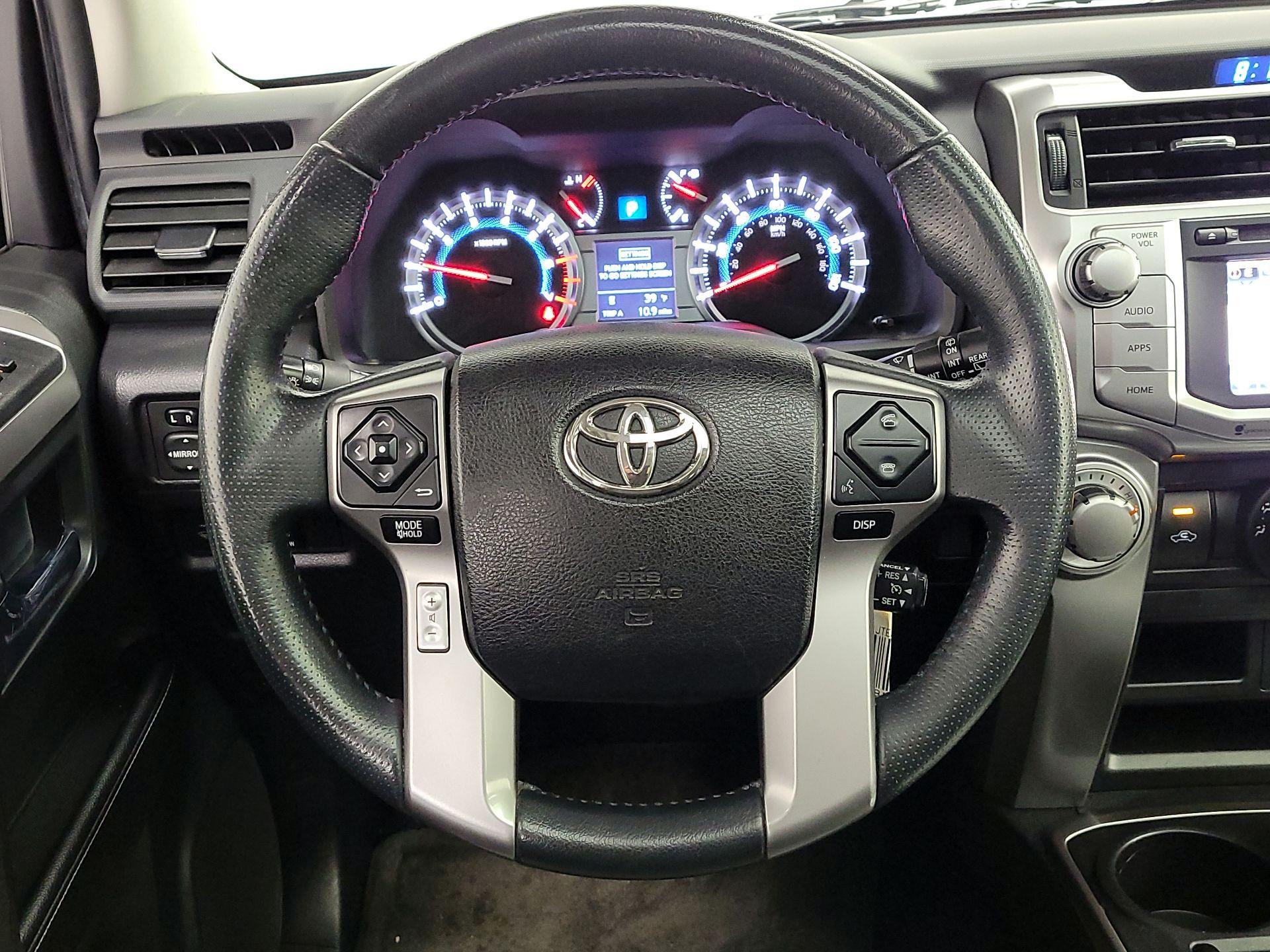 Thumbnail: 2016 Toyota 4Runner - 10