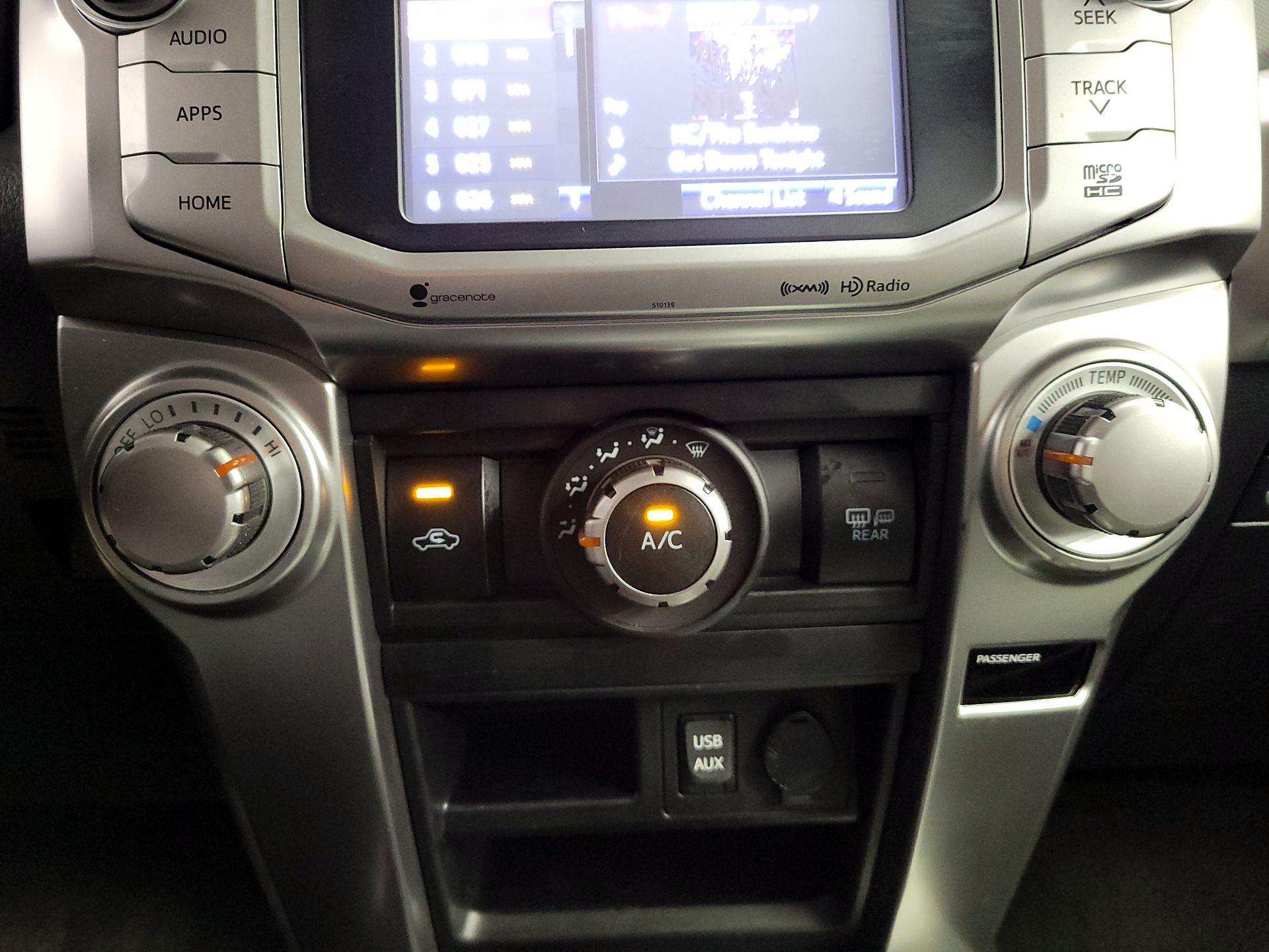 Thumbnail: 2016 Toyota 4Runner - 17