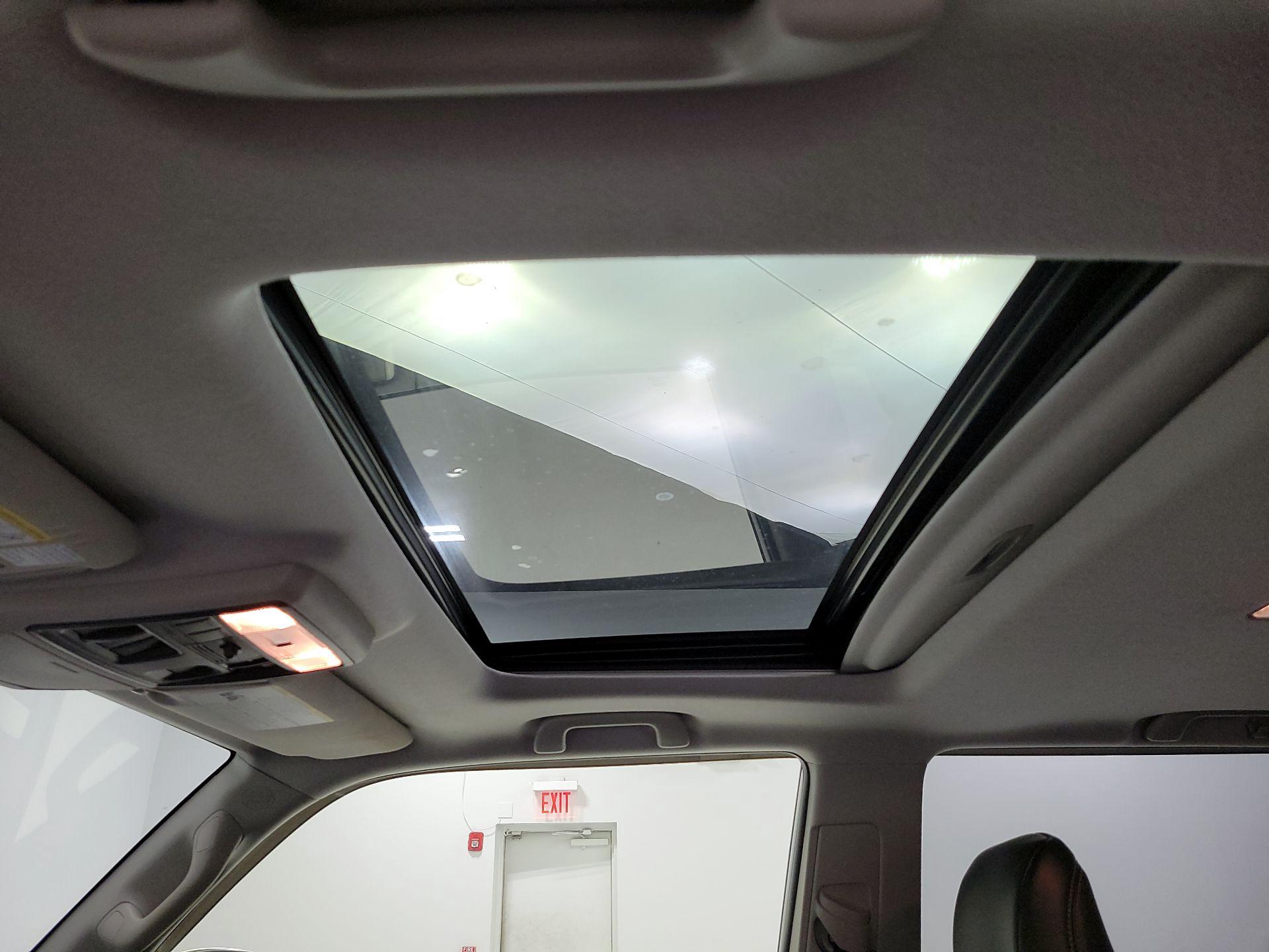 Thumbnail: 2016 Toyota 4Runner - 20