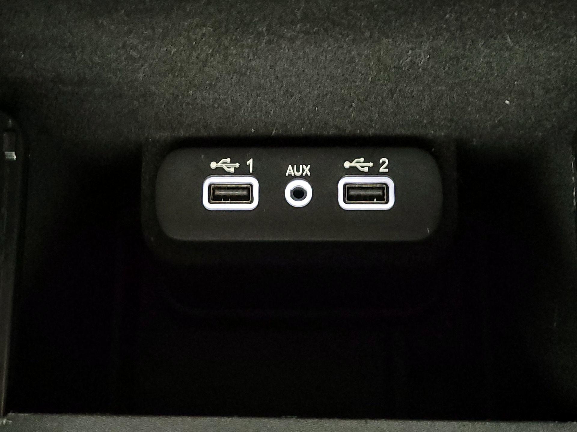 Thumbnail: 2019 Dodge Charger - 18