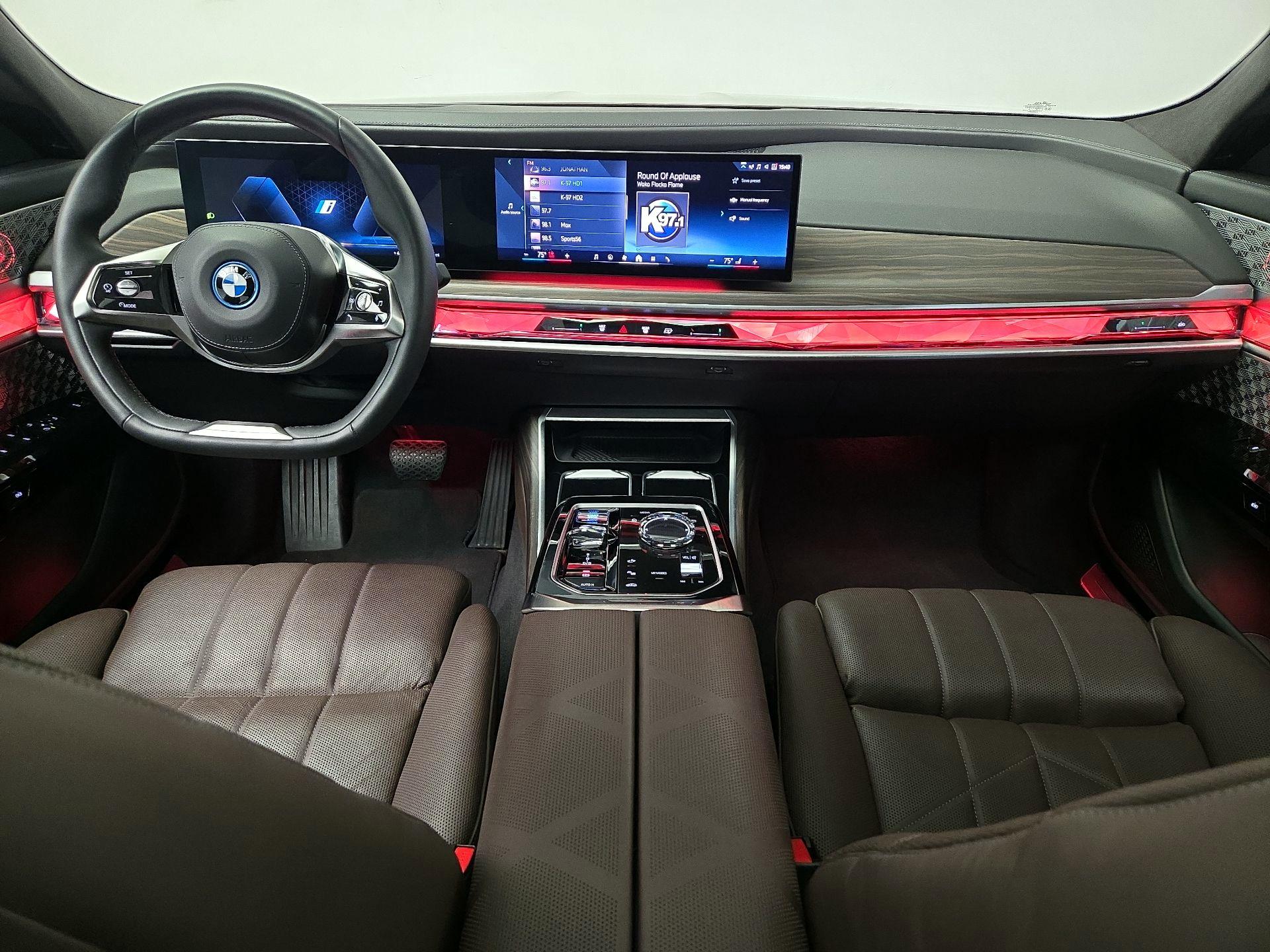 Thumbnail: 2023 BMW i7 - 9