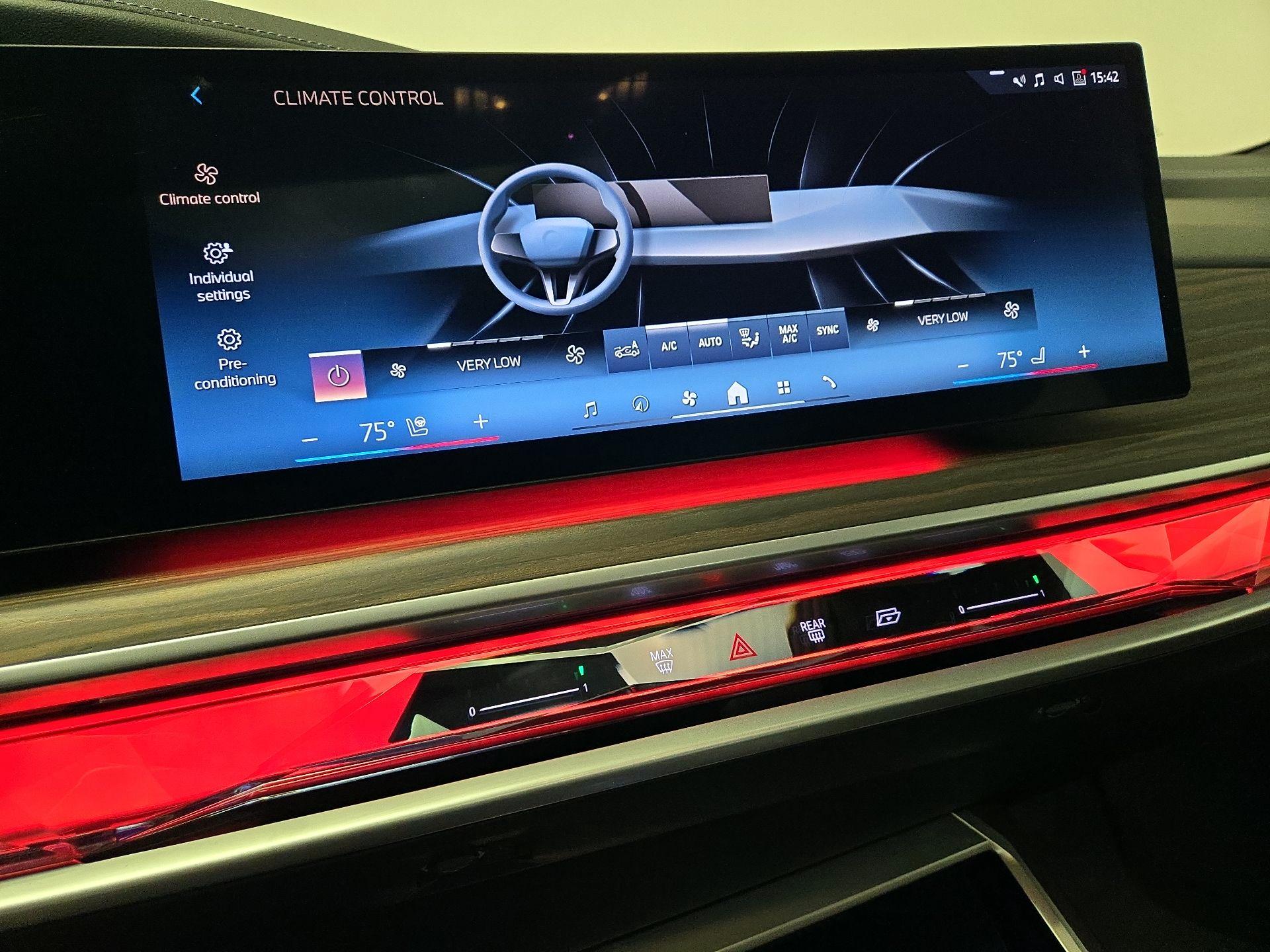 Thumbnail: 2023 BMW i7 - 17