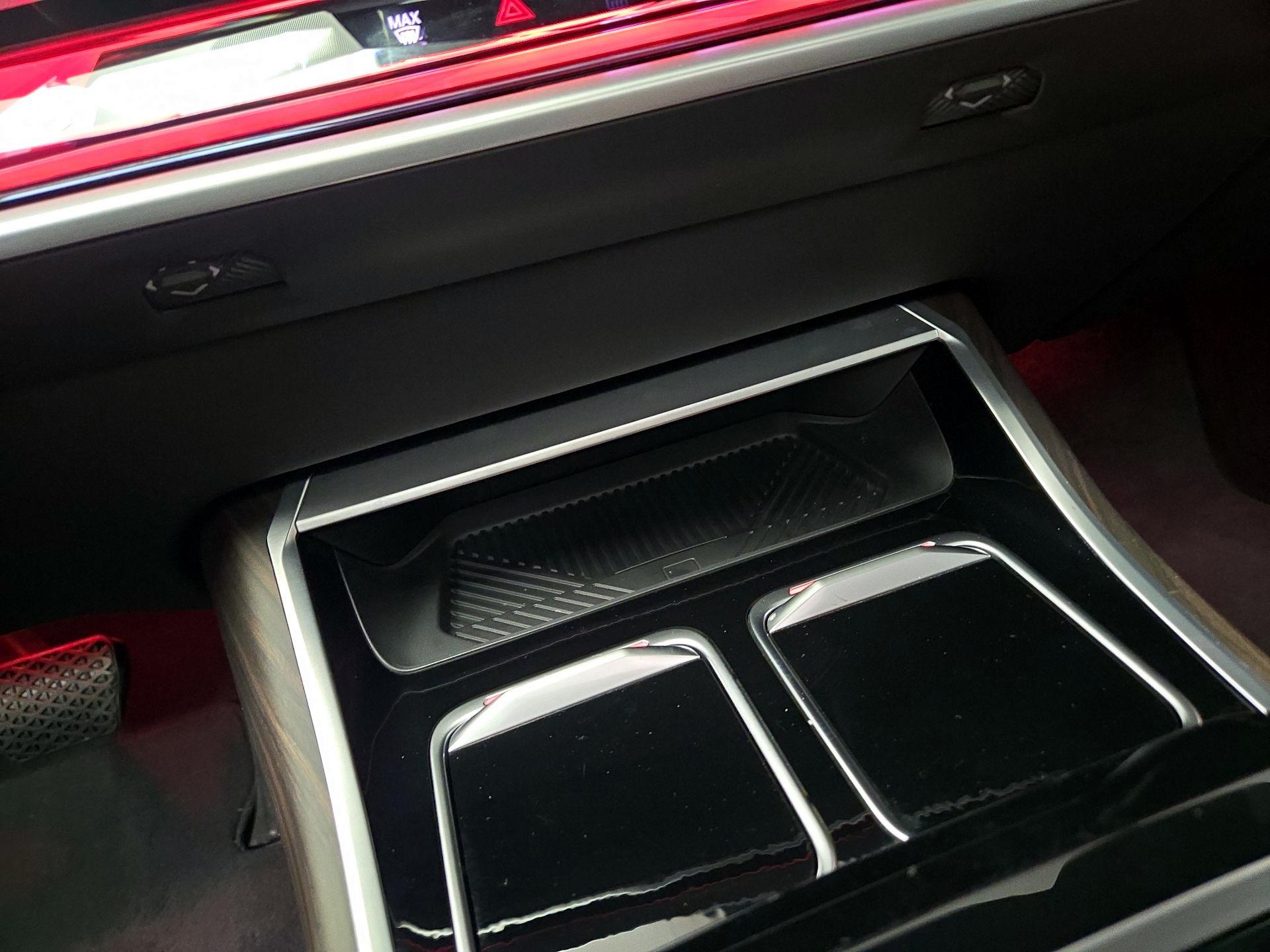 Thumbnail: 2023 BMW i7 - 19