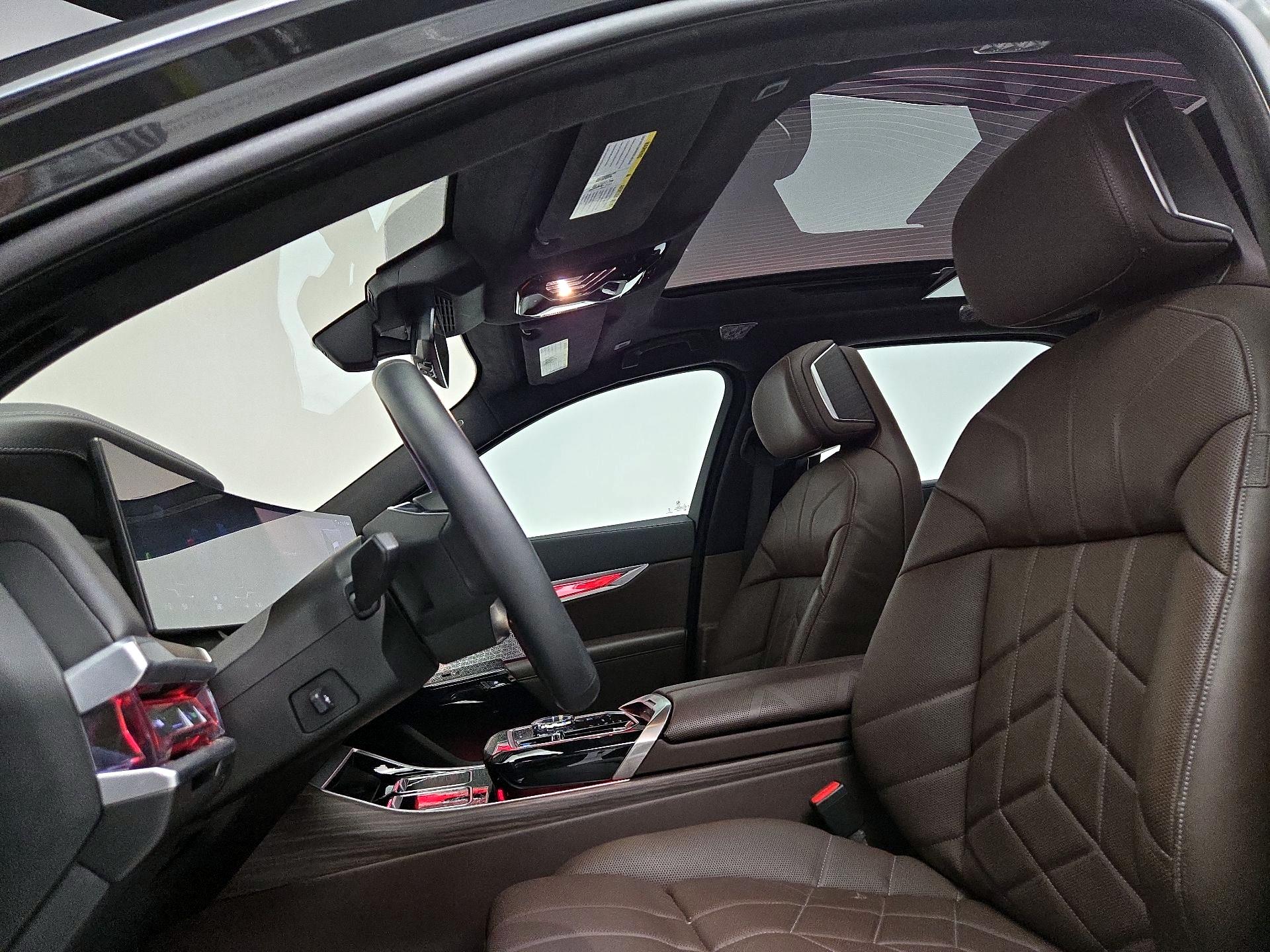 Thumbnail: 2023 BMW i7 - 20