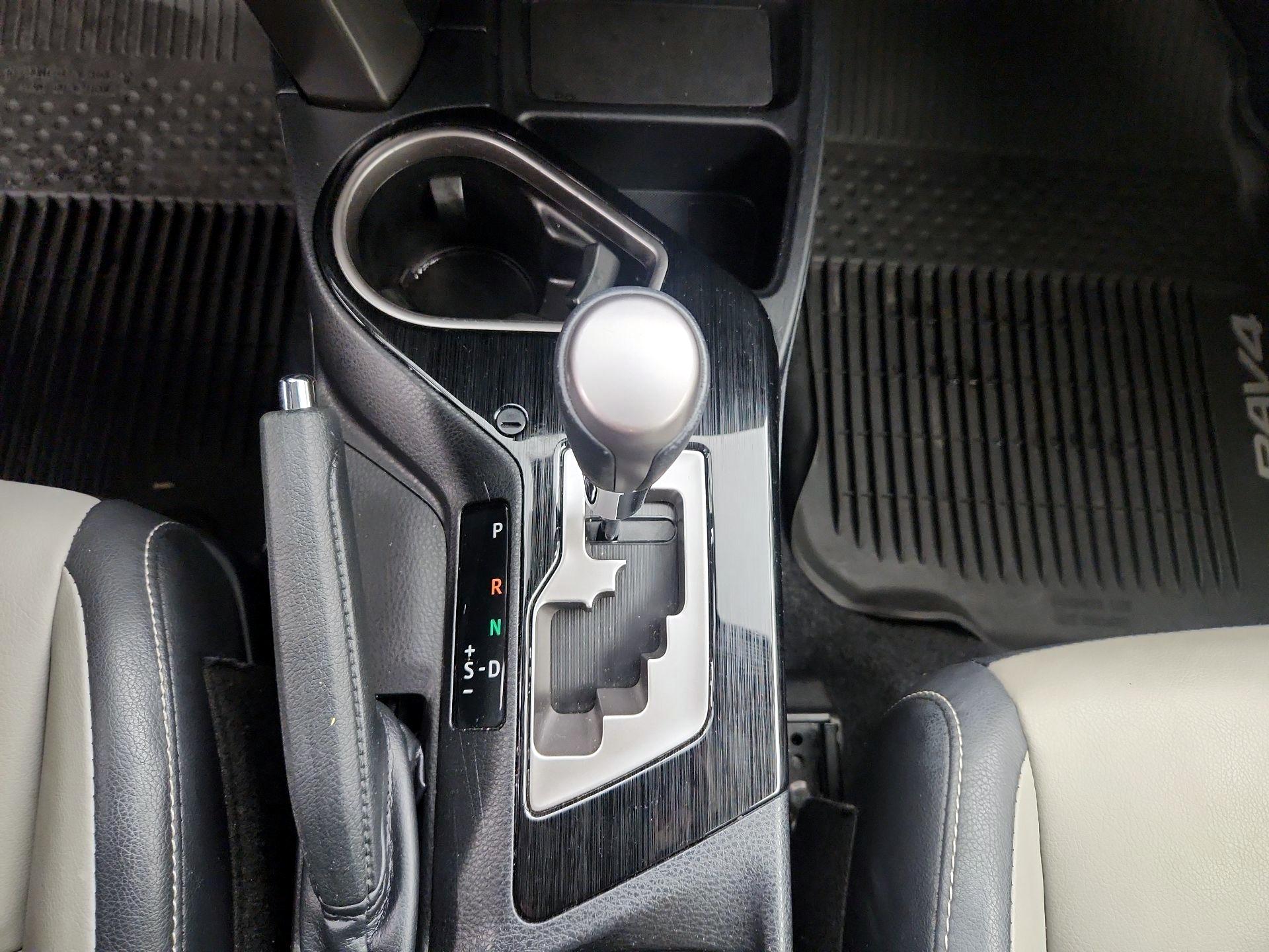 Thumbnail: 2018 Toyota RAV4 - 18