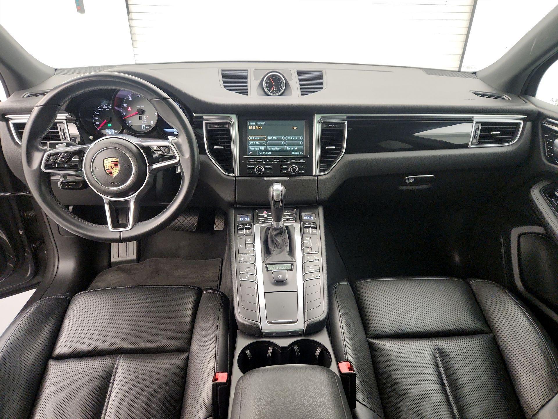 Thumbnail: 2016 Porsche Macan - 9