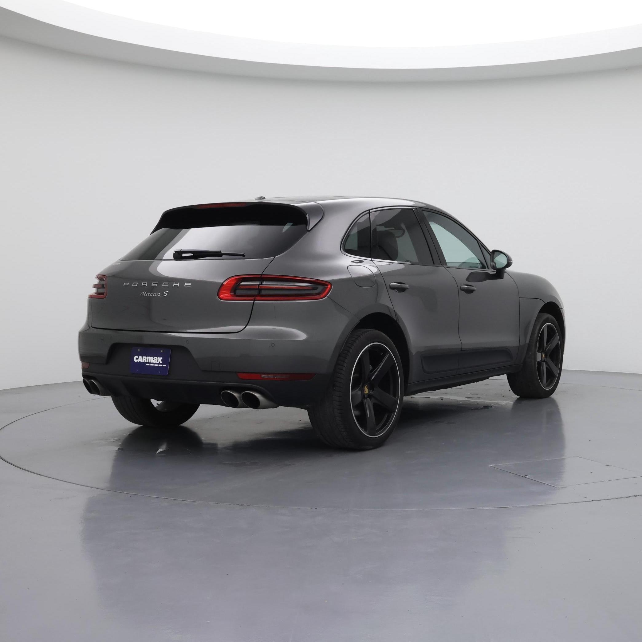 Thumbnail: 2016 Porsche Macan - 8