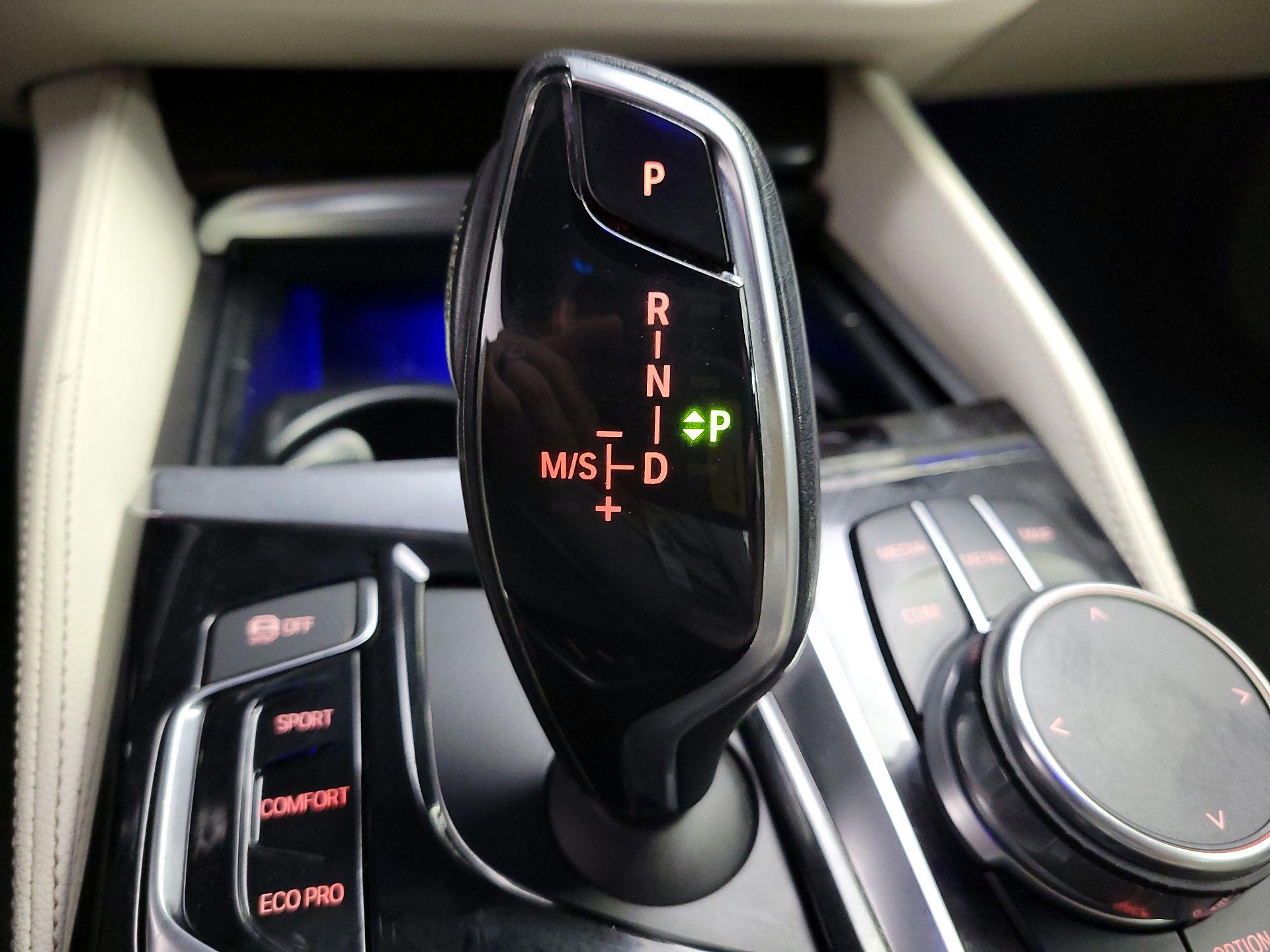 Thumbnail: 2018 BMW 5 Series - 18