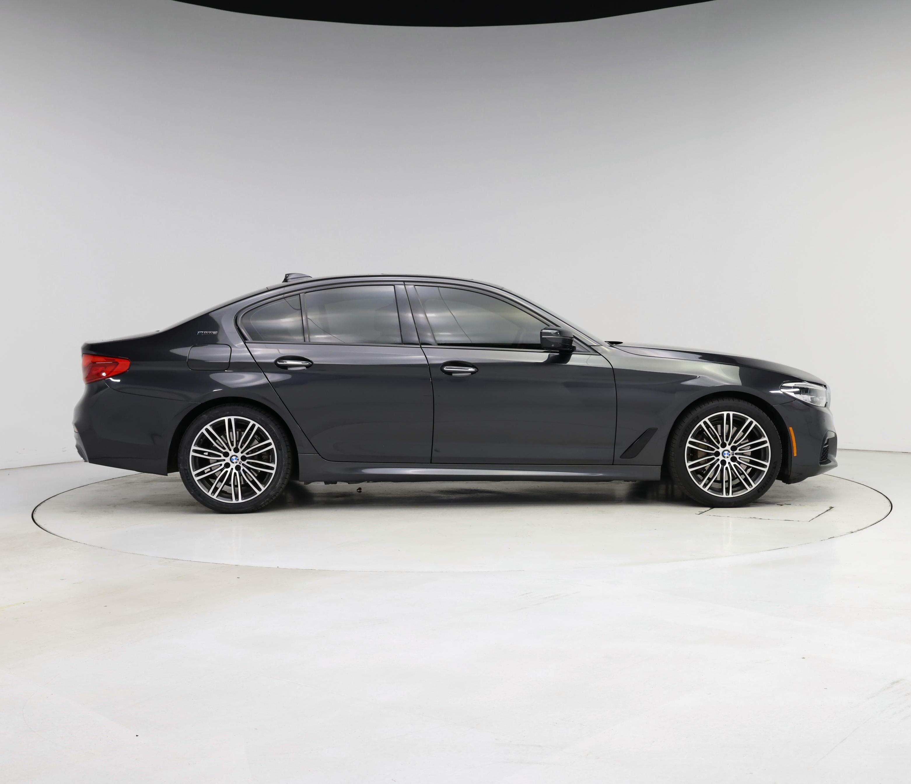 Thumbnail: 2018 BMW 5 Series - 7