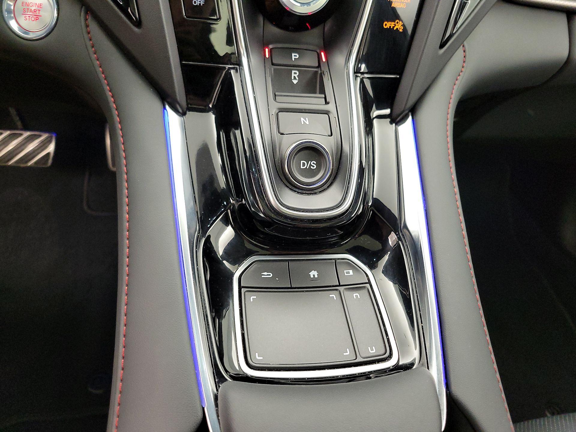 Thumbnail: 2022 Acura RDX - 18