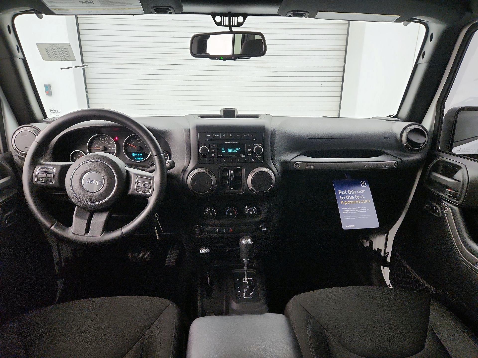 Thumbnail: 2015 Jeep Wrangler - 9