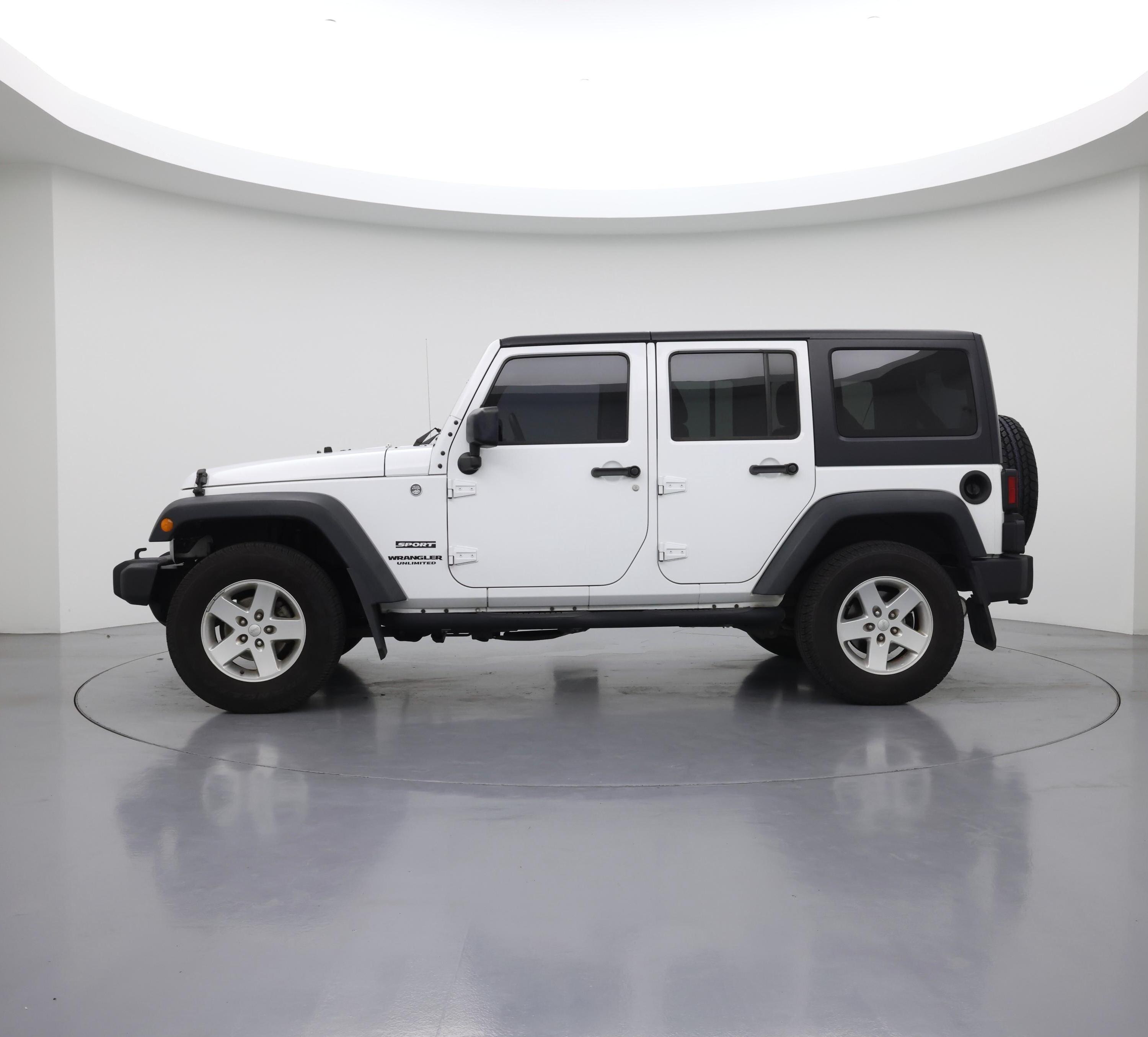 Thumbnail: 2015 Jeep Wrangler - 3