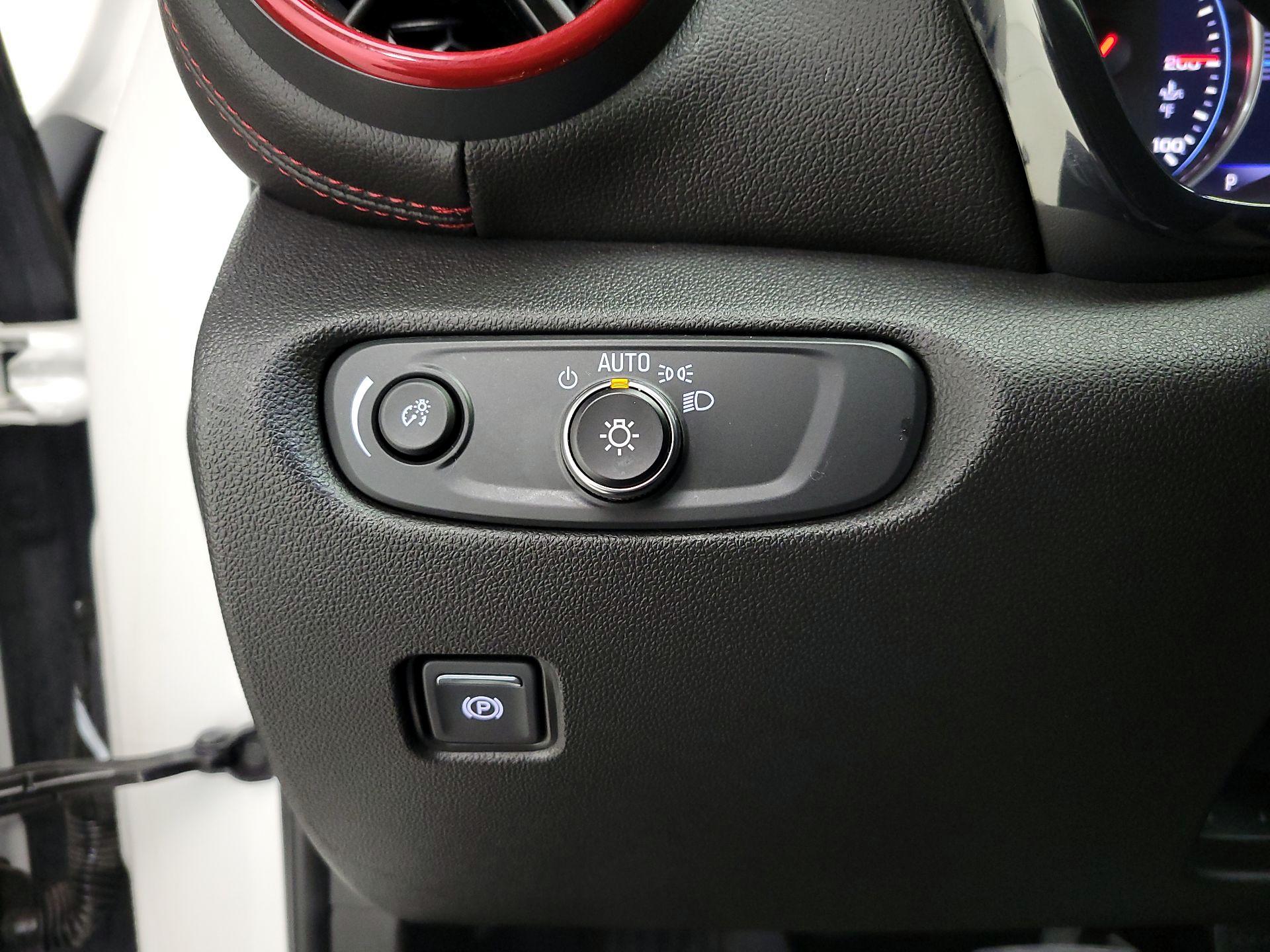 Thumbnail: 2020 Chevrolet Blazer - 13