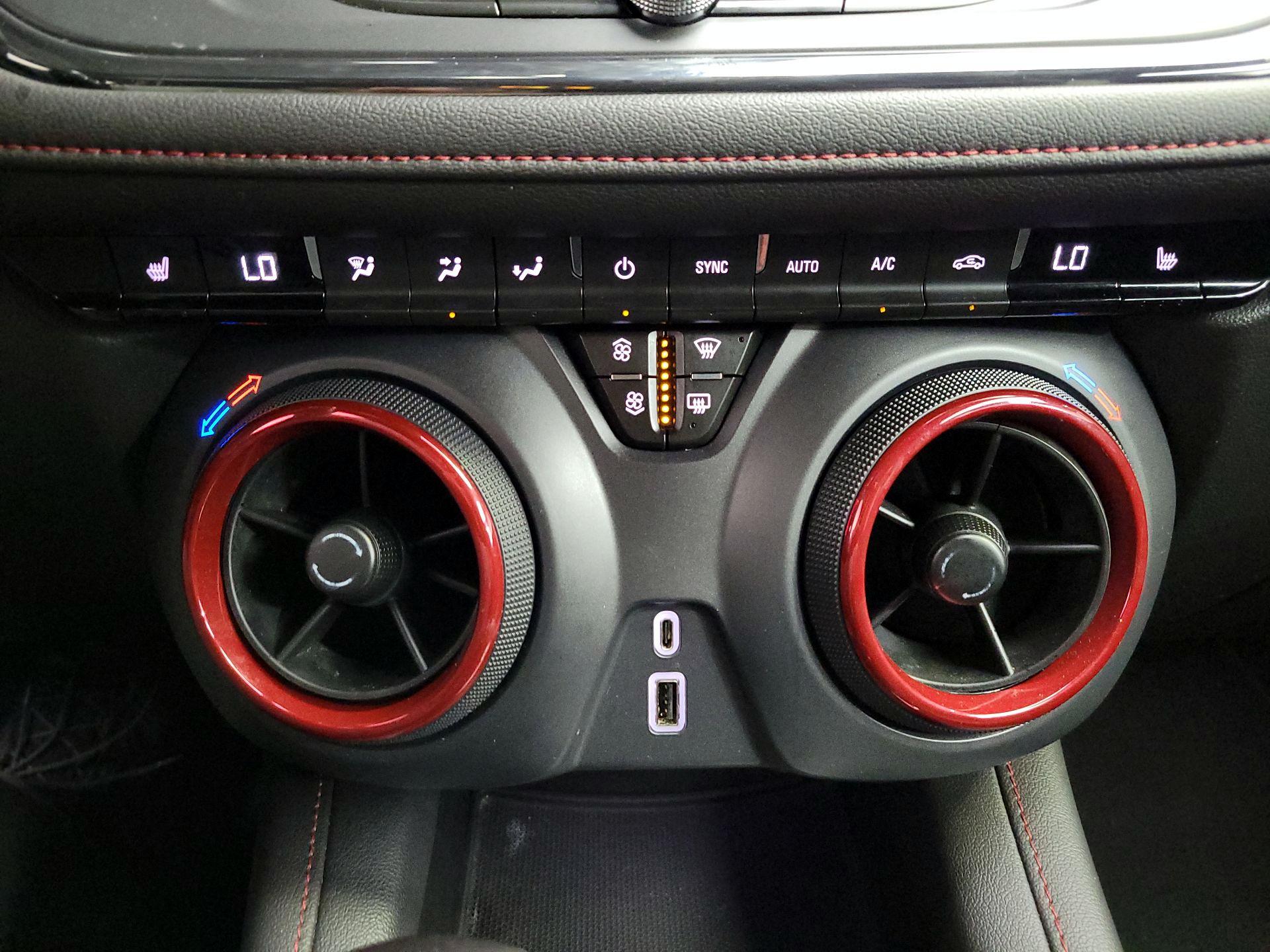 Thumbnail: 2020 Chevrolet Blazer - 17