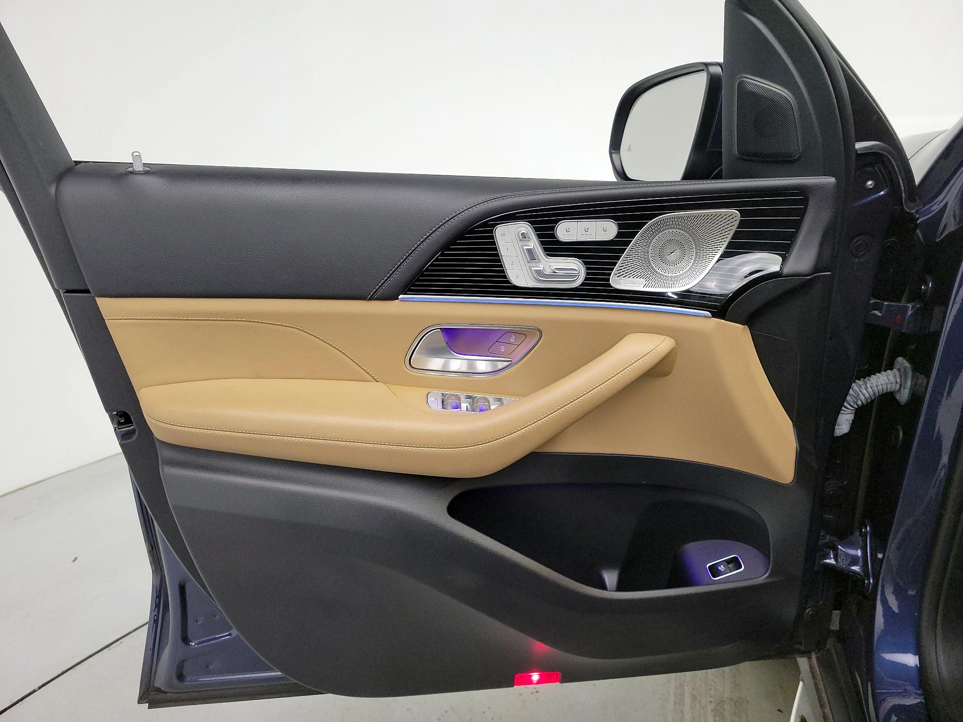 Thumbnail: 2024 Mercedes-Benz GLS - 12