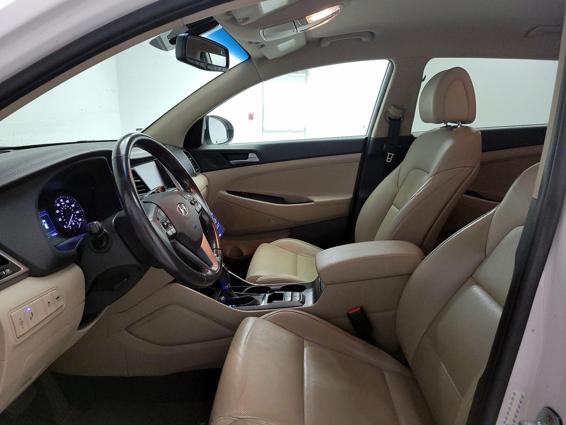 Thumbnail: 2017 Hyundai Tucson - 11