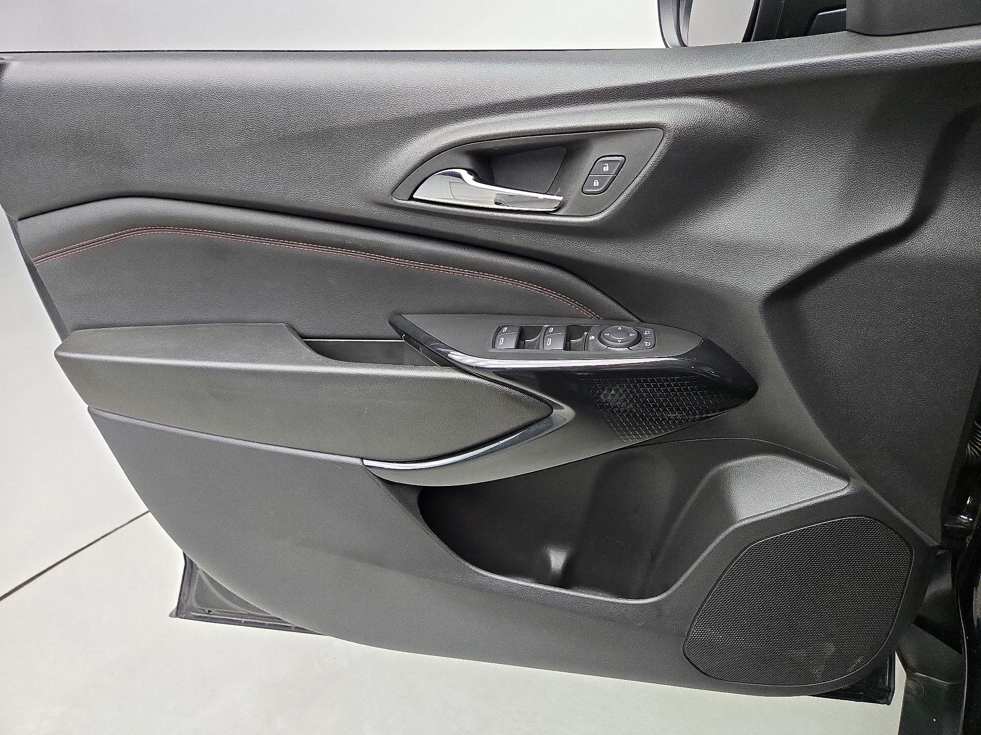 Thumbnail: 2024 Chevrolet Trax - 12