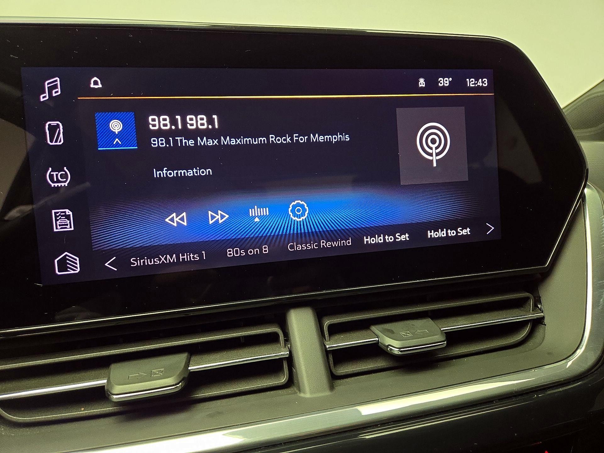 Thumbnail: 2024 Chevrolet Trax - 15