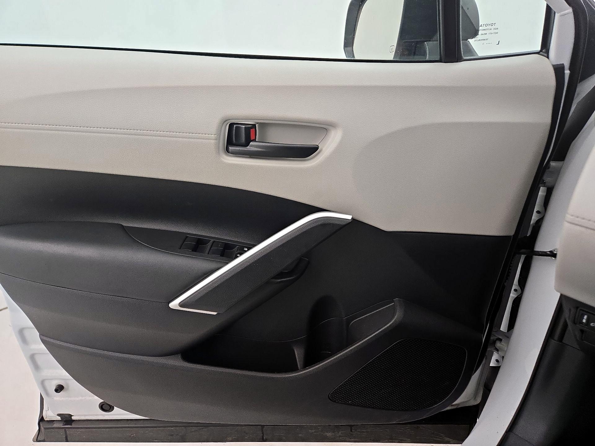 Thumbnail: 2024 Toyota Corolla Cross - 12