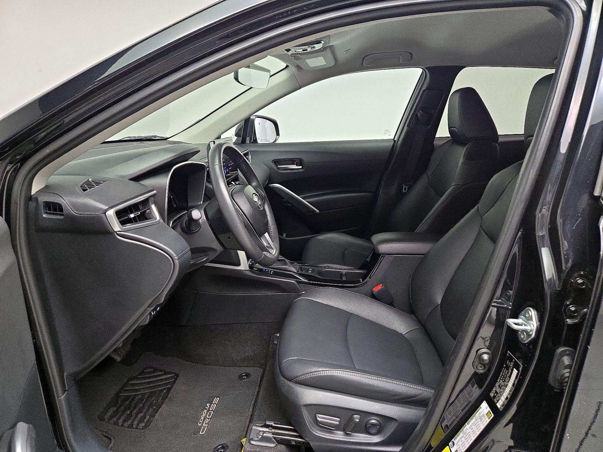 Thumbnail: 2024 Toyota Corolla Cross - 11