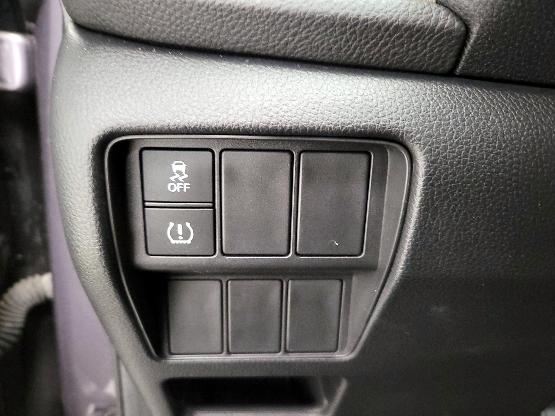 Thumbnail: 2017 Honda CR-V - 13