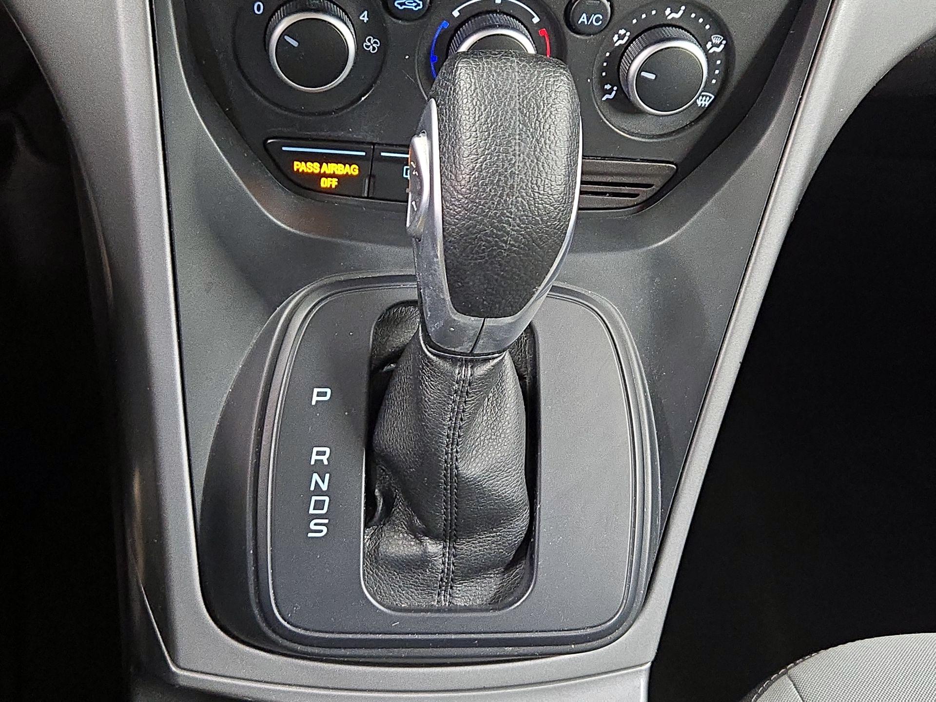 Thumbnail: 2016 Ford Escape - 16