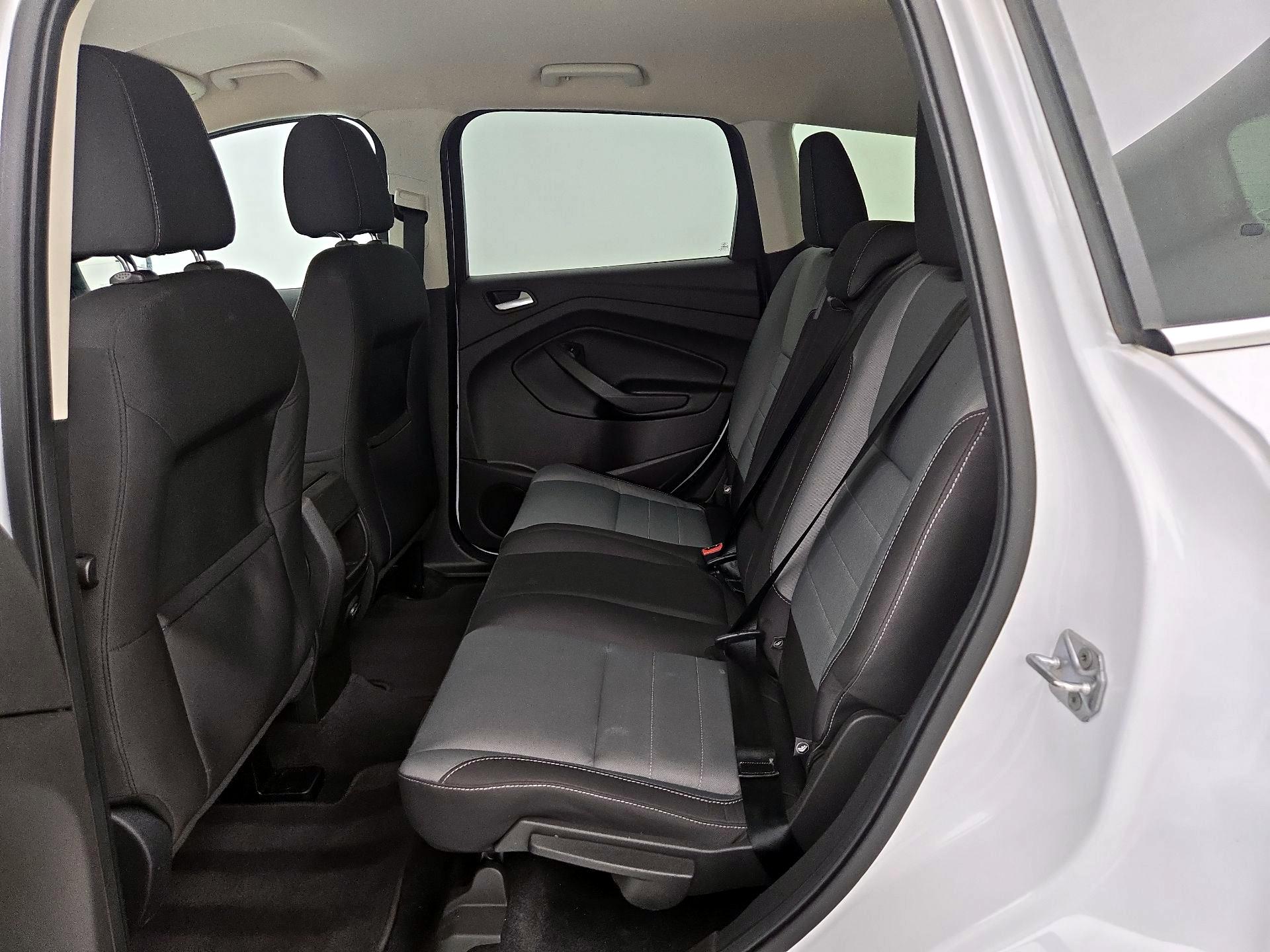 Thumbnail: 2016 Ford Escape - 18