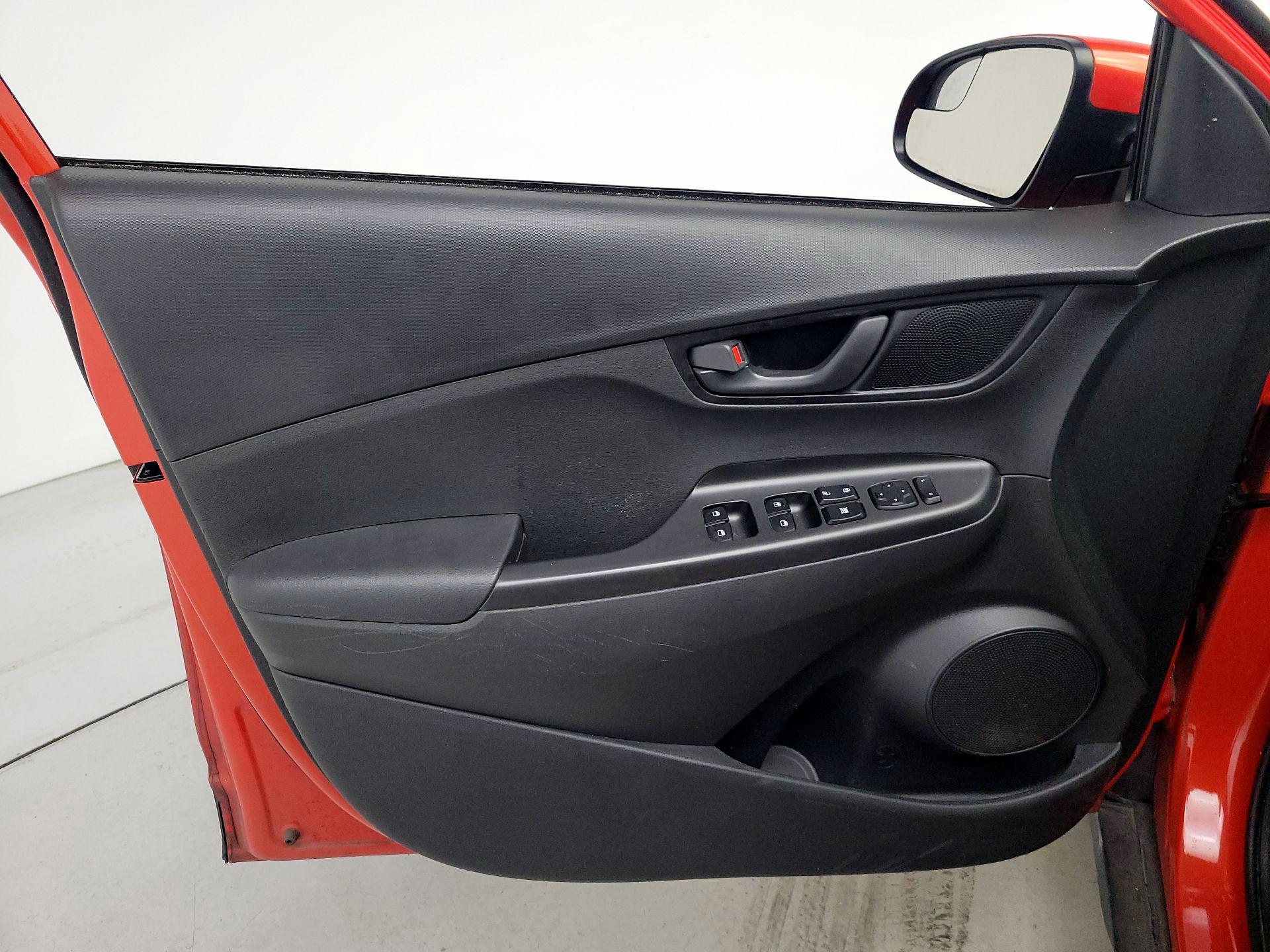 Thumbnail: 2020 Hyundai Kona - 12