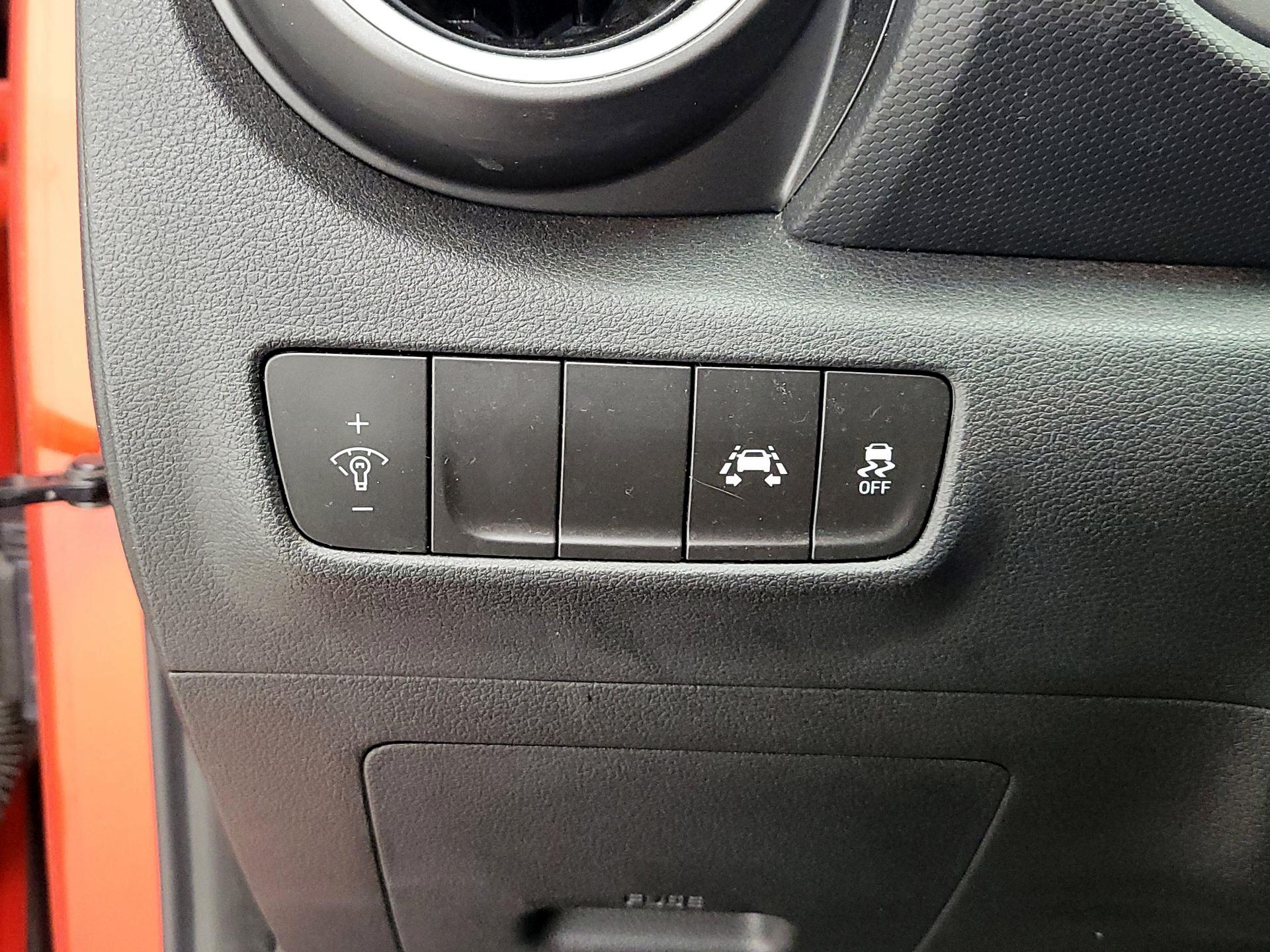 Thumbnail: 2020 Hyundai Kona - 13