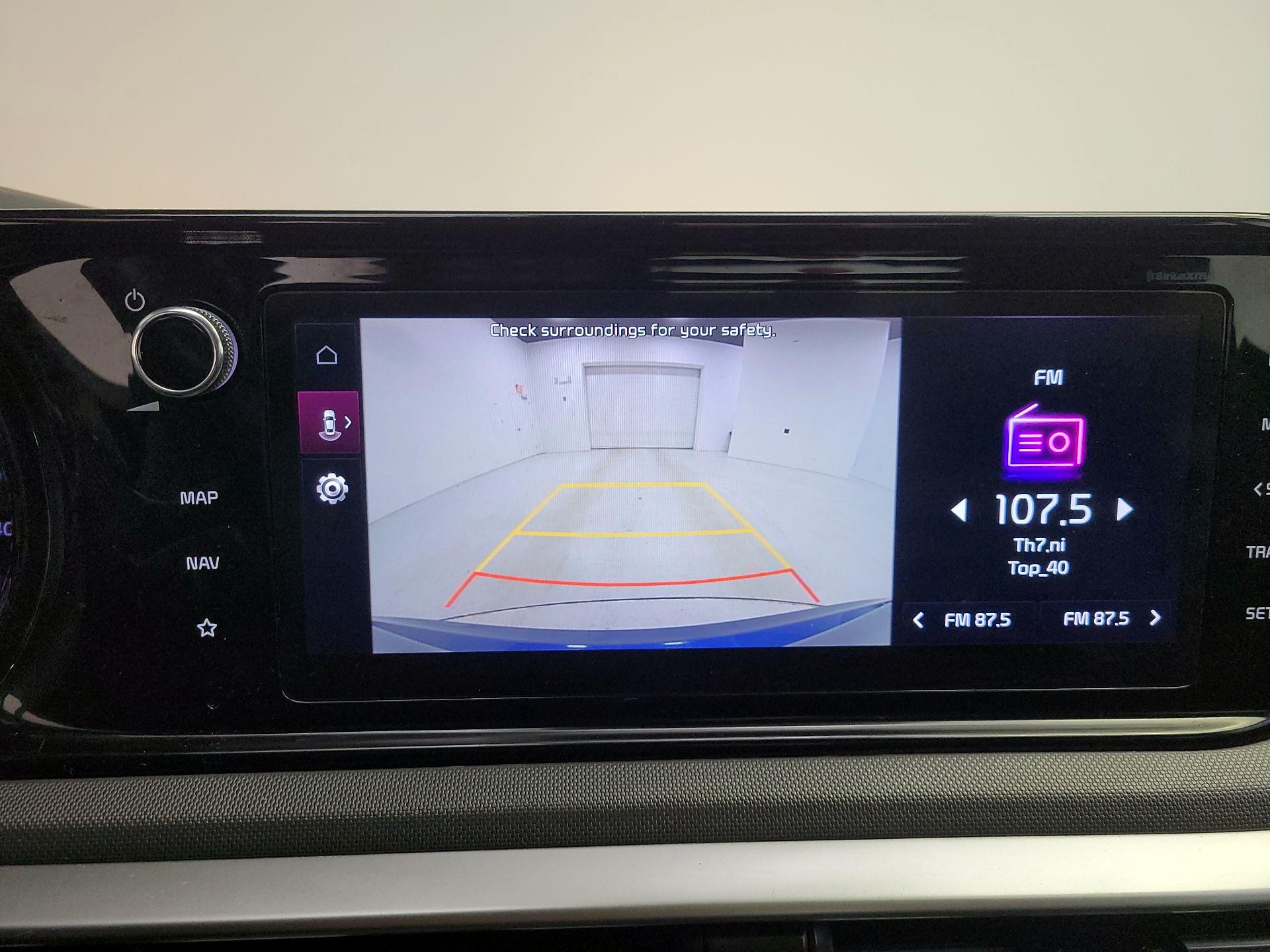 Thumbnail: 2022 Kia K5 - 15