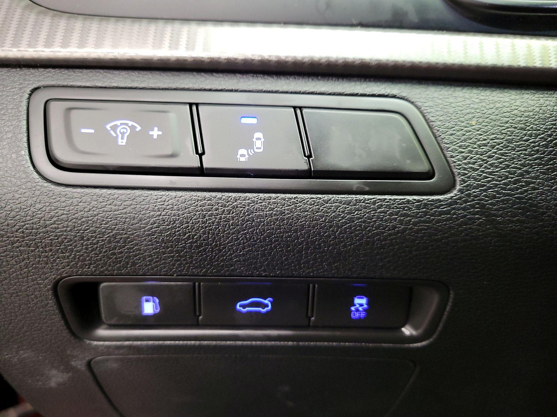 Thumbnail: 2019 Hyundai Sonata - 13