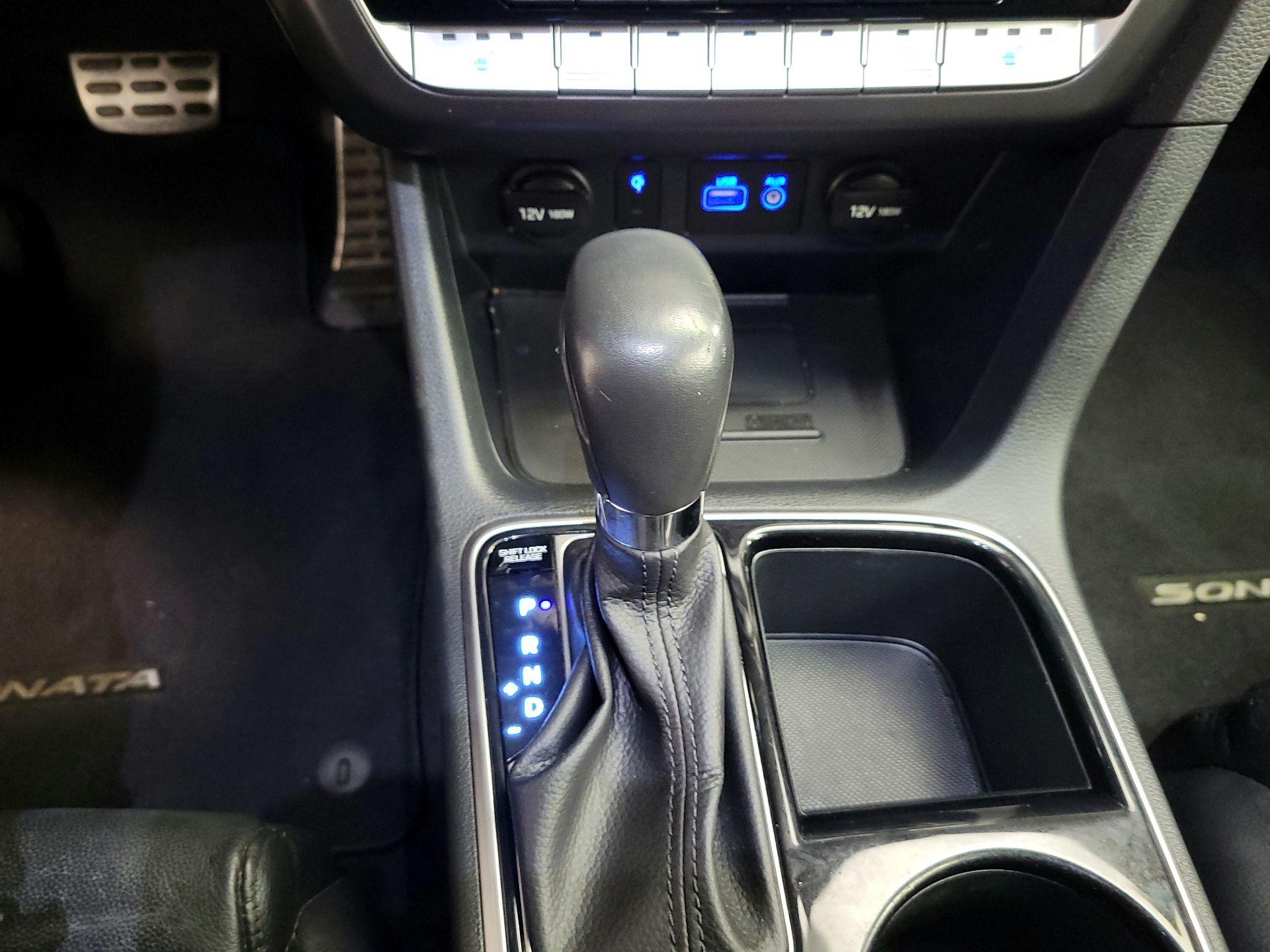 Thumbnail: 2019 Hyundai Sonata - 17