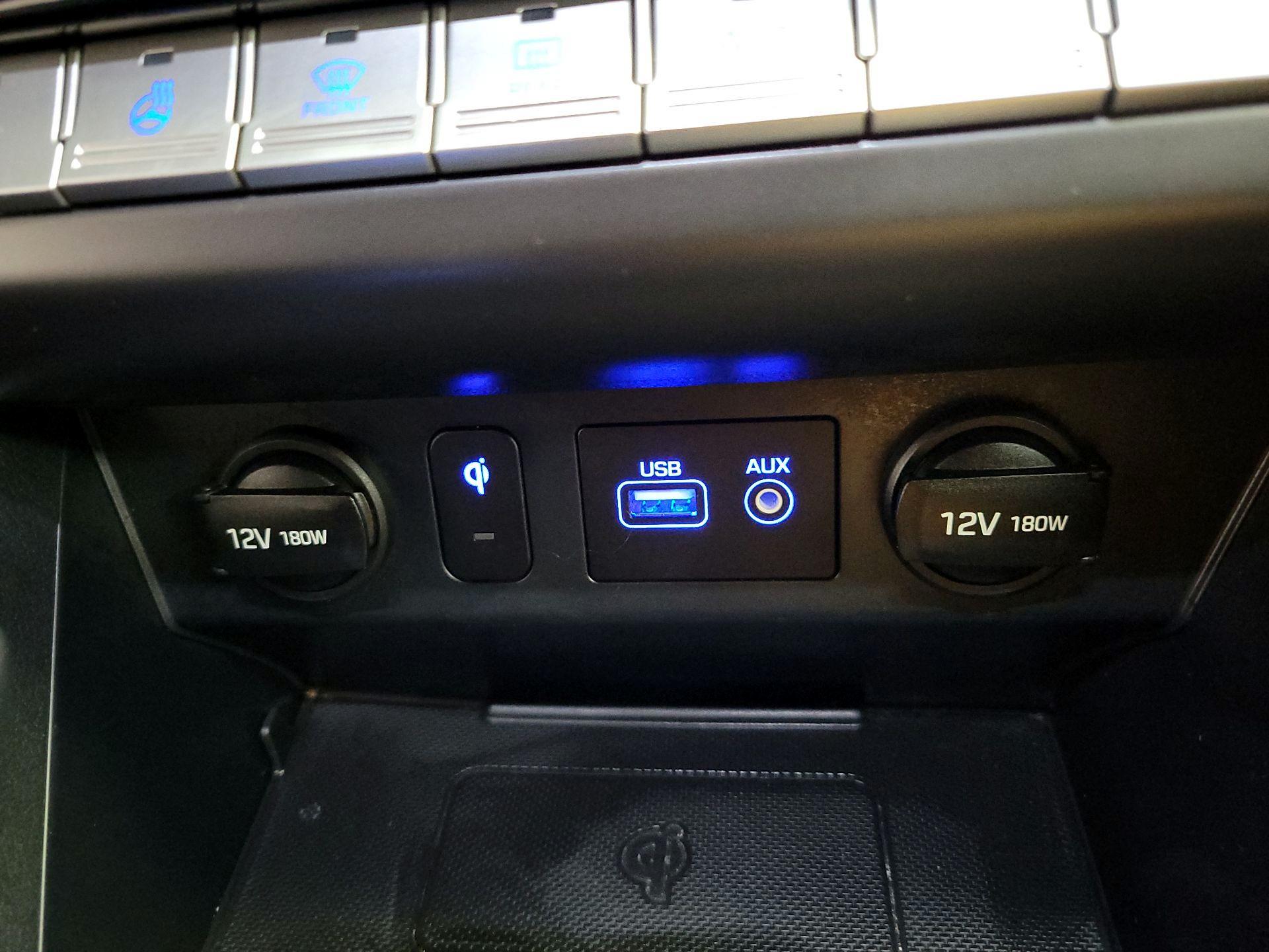 Thumbnail: 2019 Hyundai Sonata - 18