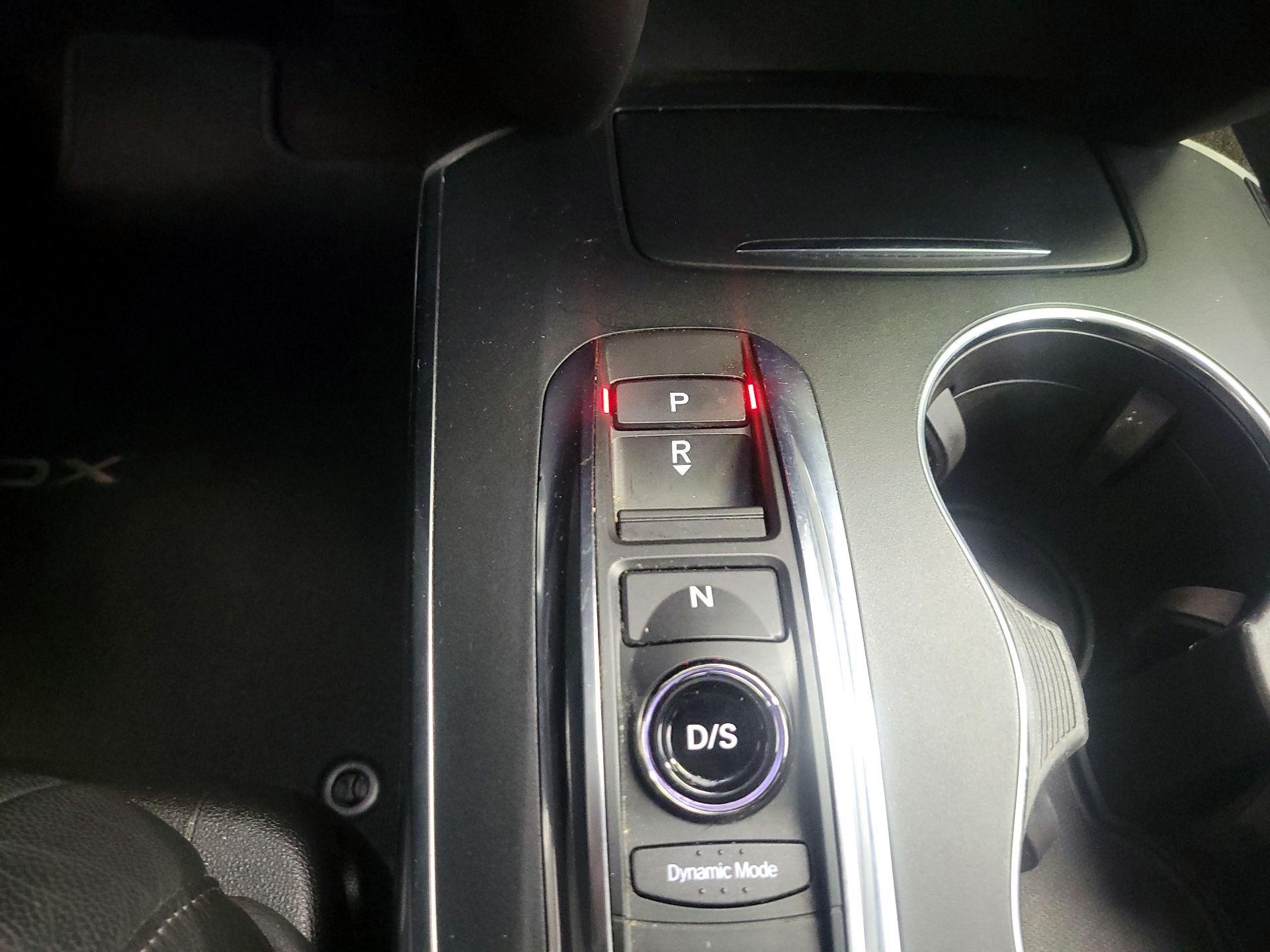 Thumbnail: 2017 Acura MDX - 18