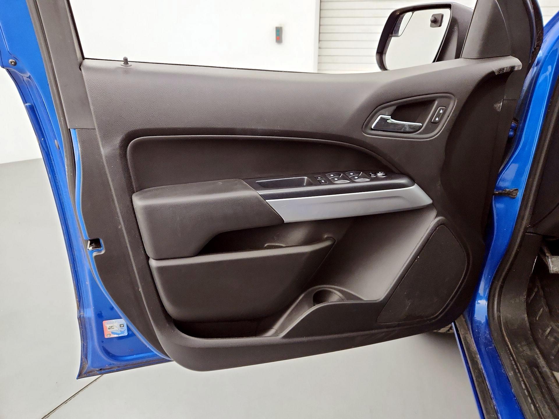 Thumbnail: 2021 Chevrolet Colorado - 12