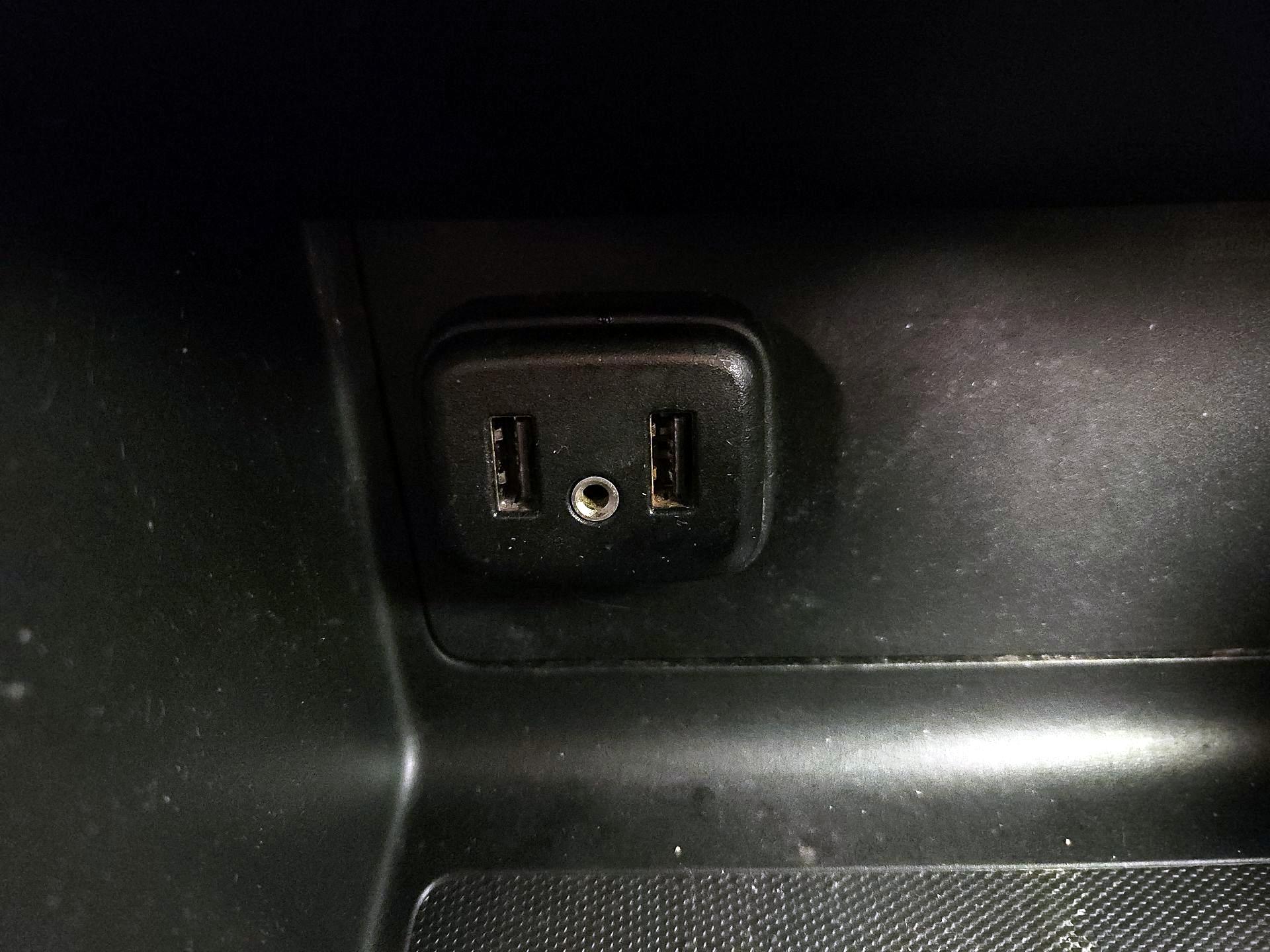 Thumbnail: 2021 Chevrolet Colorado - 18