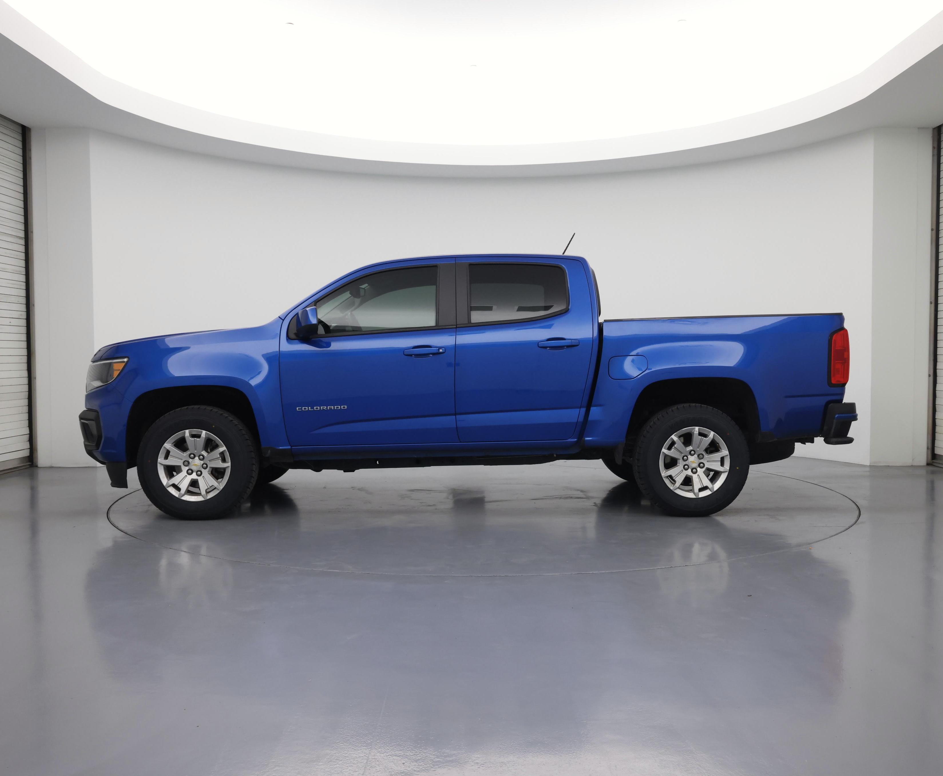 Thumbnail: 2021 Chevrolet Colorado - 3
