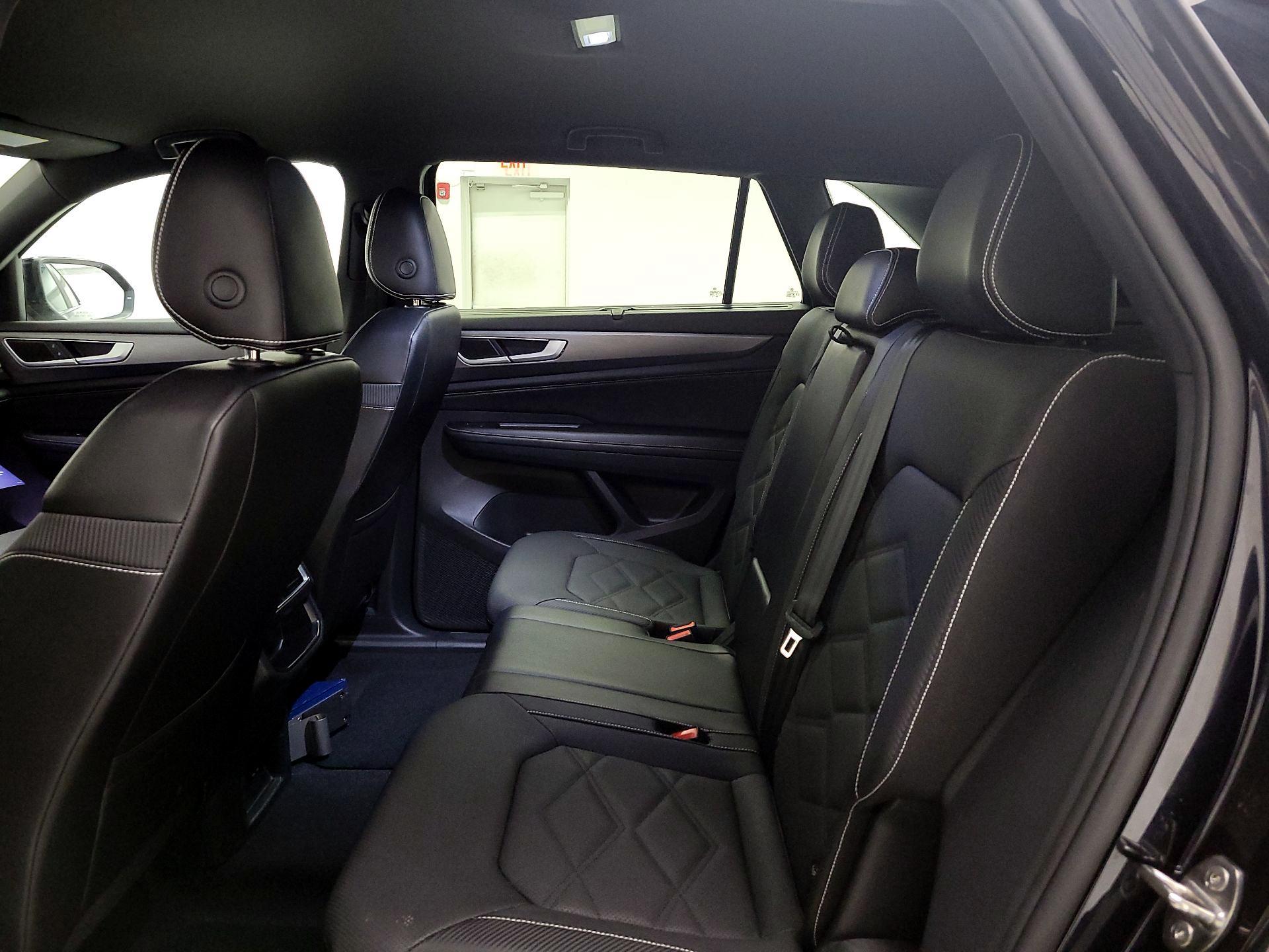 Thumbnail: 2024 Volkswagen Atlas - 19