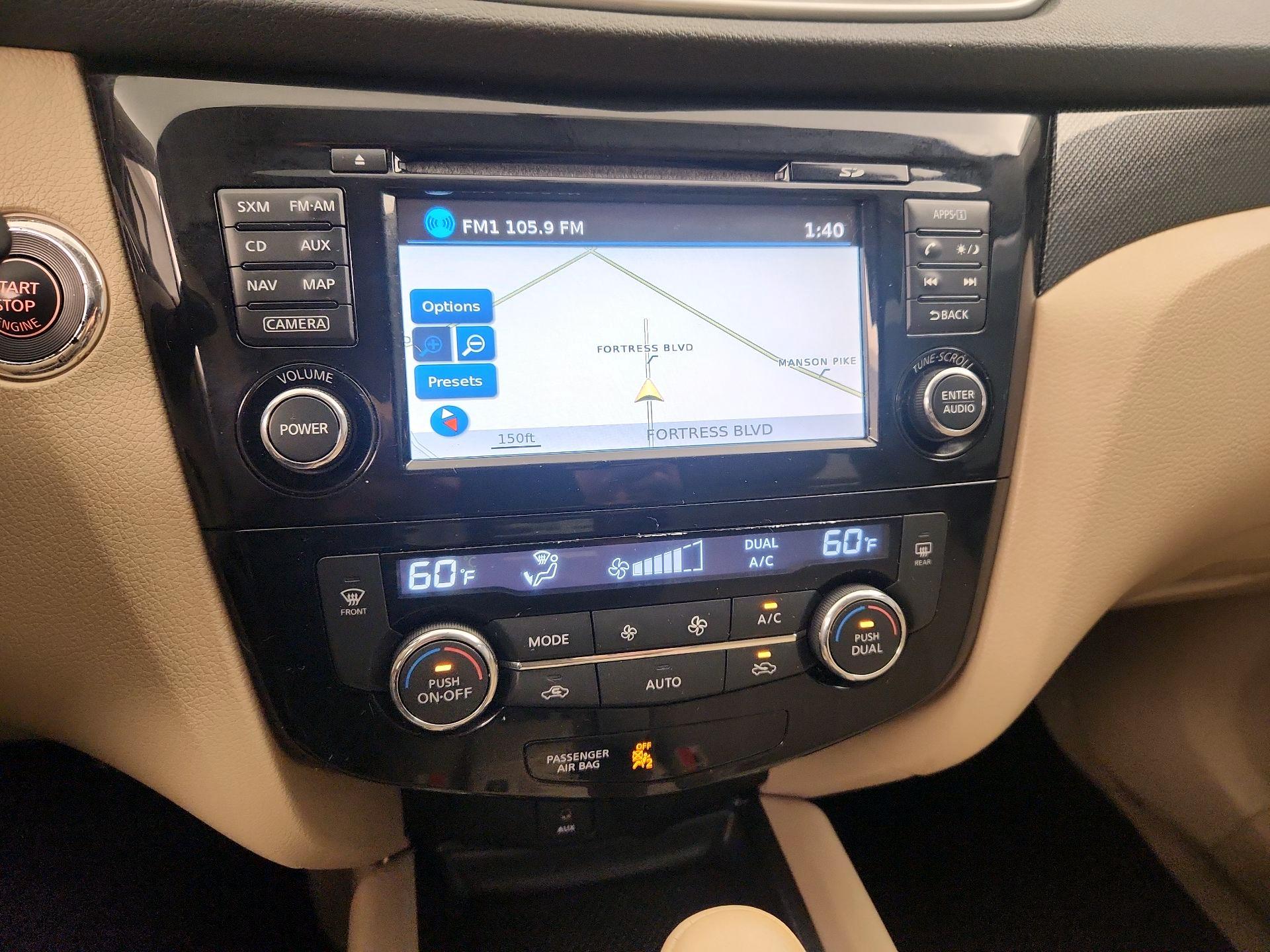 Thumbnail: 2015 Nissan Rogue - 17