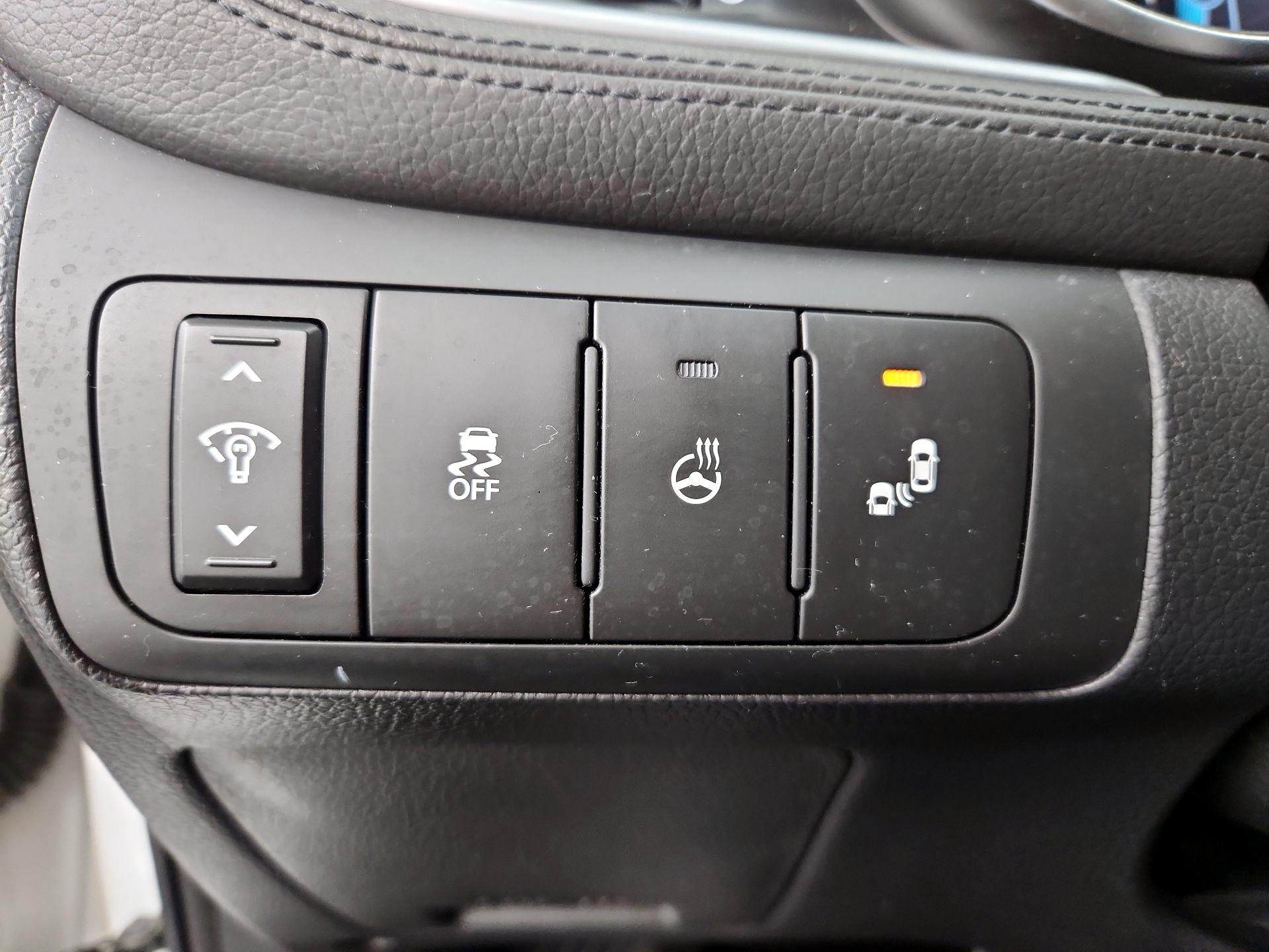 Thumbnail: 2016 Kia Optima - 13