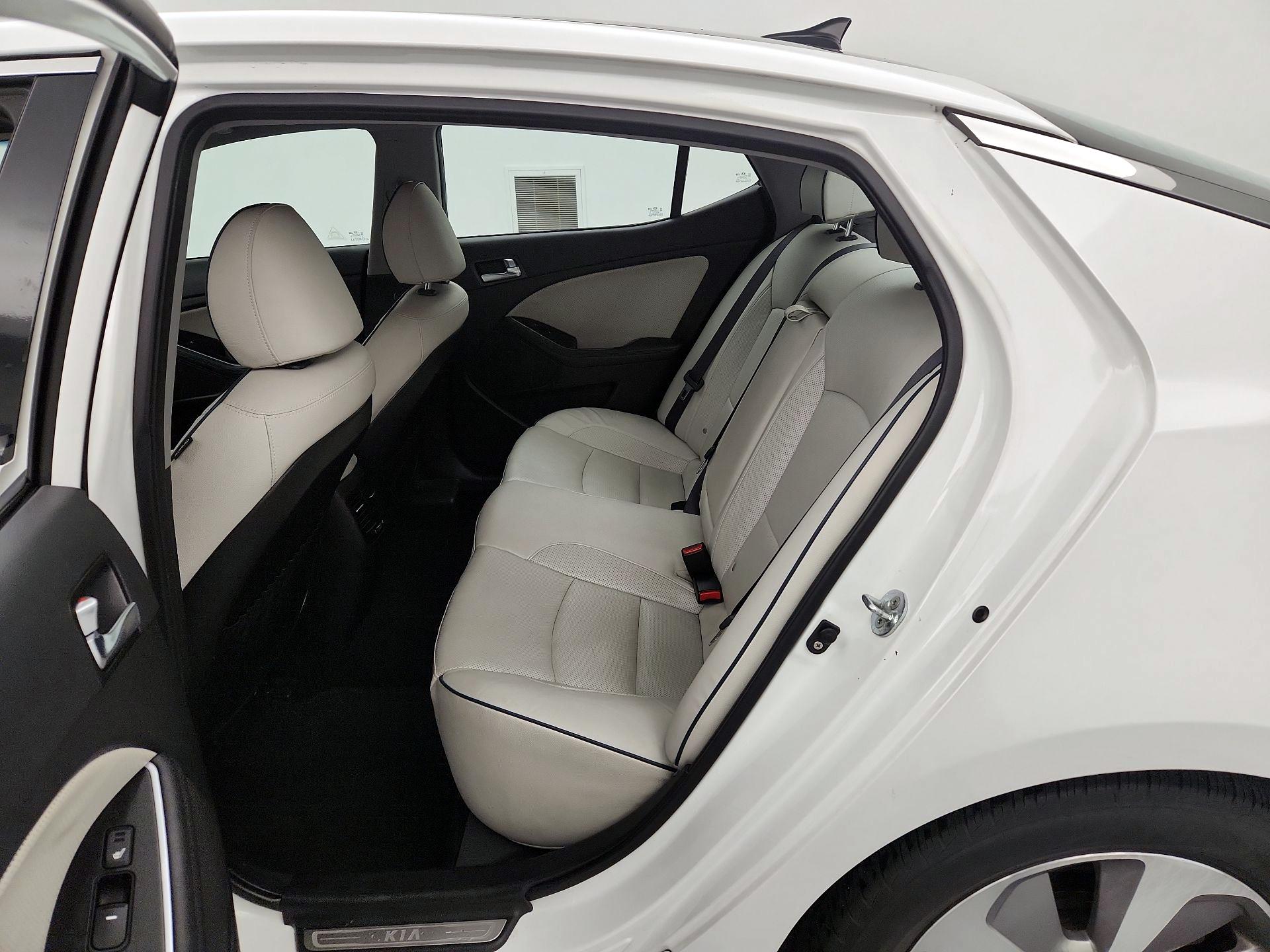 Thumbnail: 2016 Kia Optima - 19