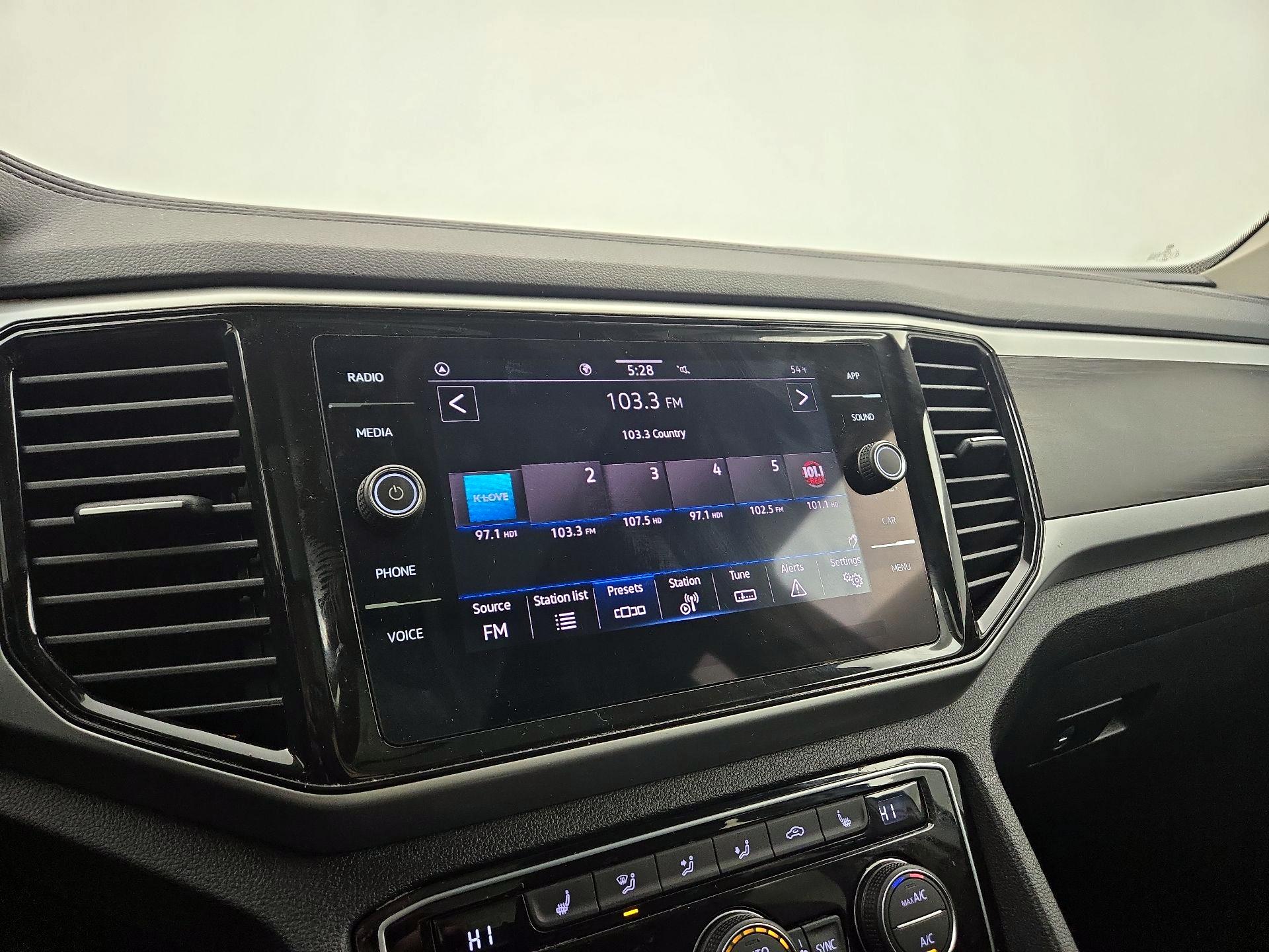 Thumbnail: 2023 Volkswagen Atlas - 15