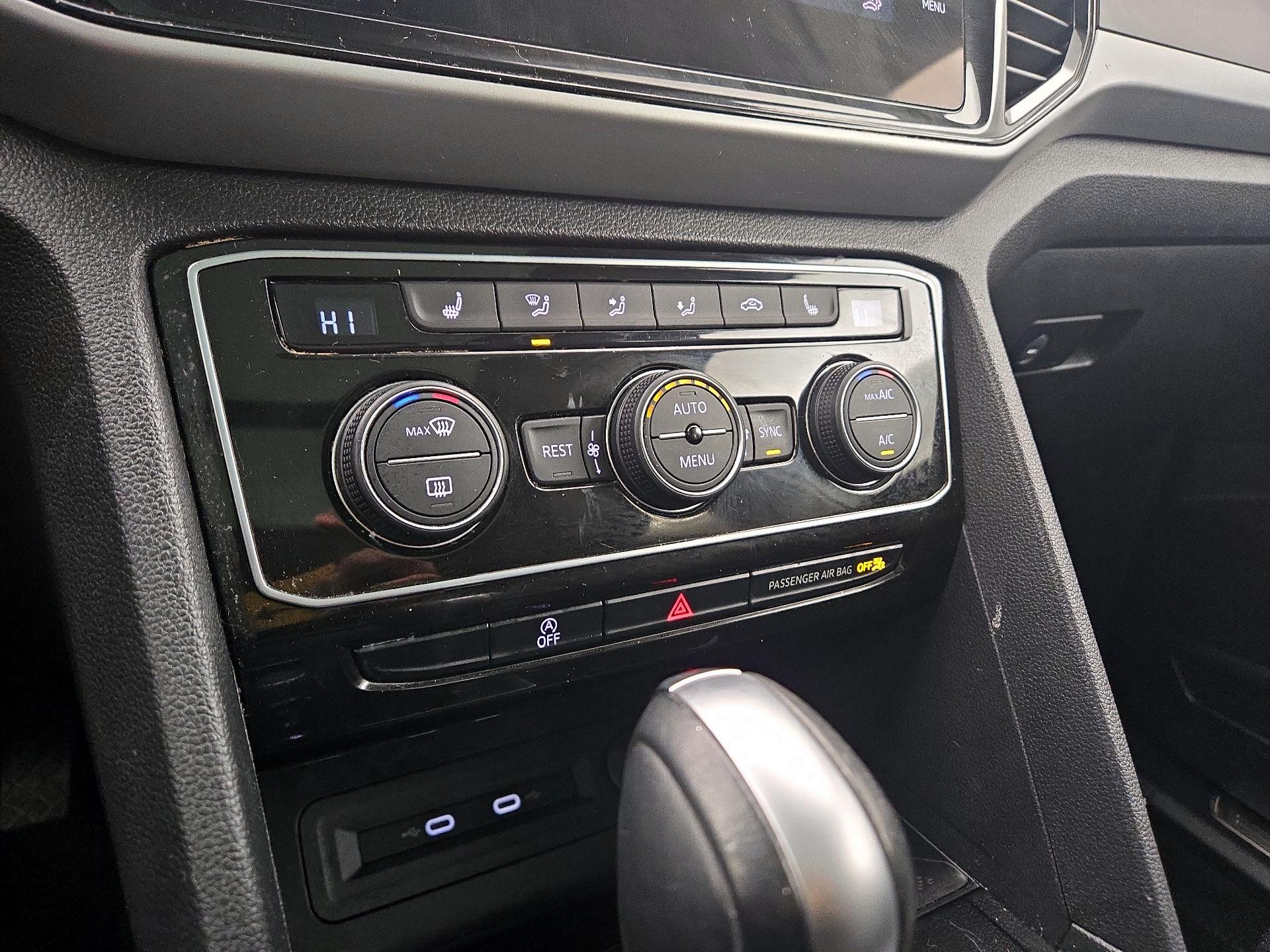 Thumbnail: 2023 Volkswagen Atlas - 16