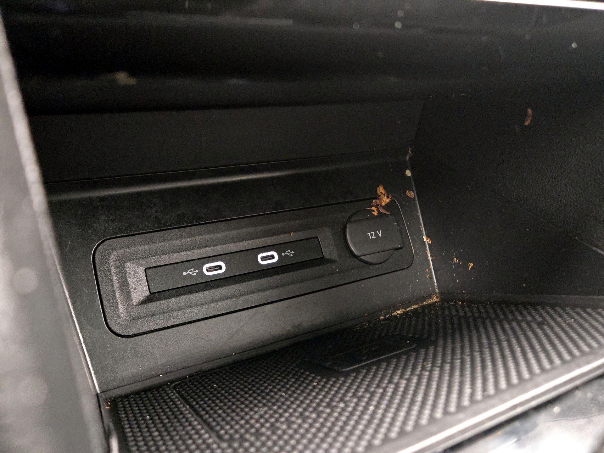 Thumbnail: 2023 Volkswagen Atlas - 18