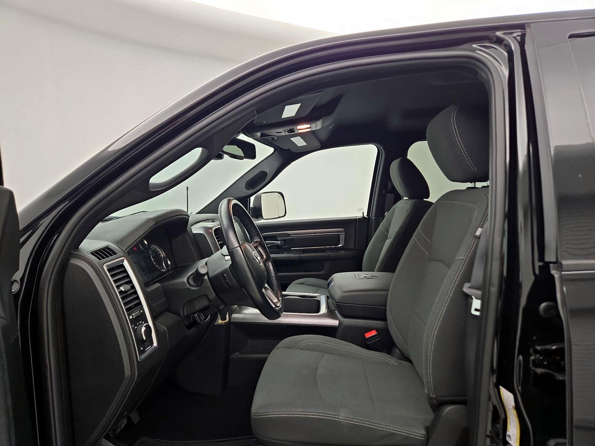 Thumbnail: 2022 RAM 1500 Classic - 11